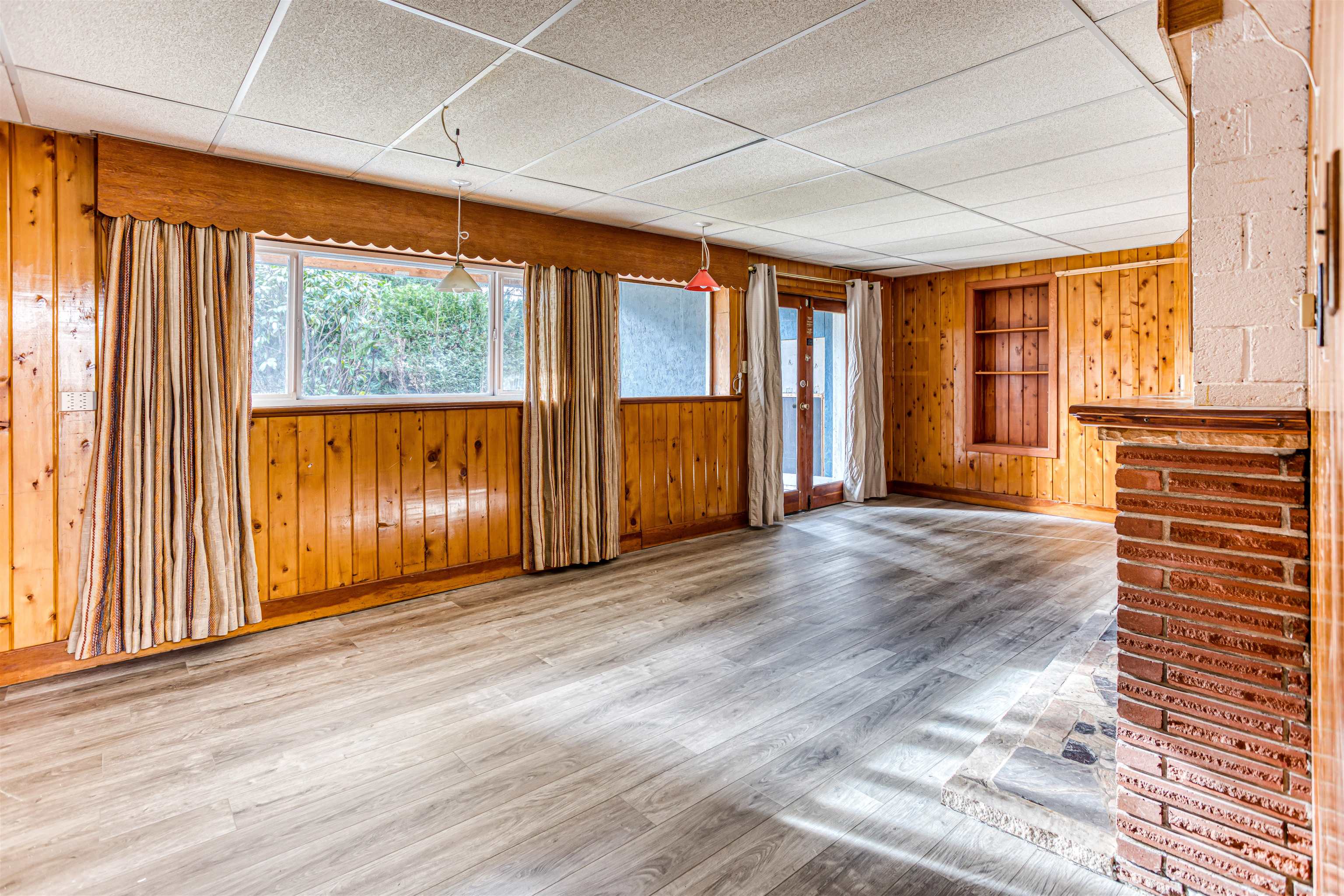 Listing image of 1025 RIDGEWOOD DRIVE