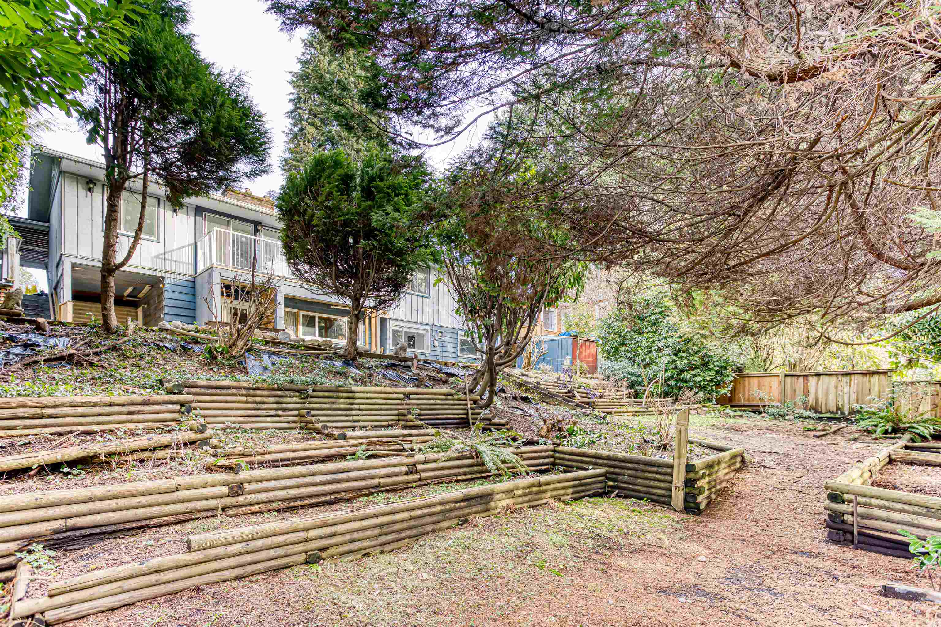 Listing image of 1025 RIDGEWOOD DRIVE