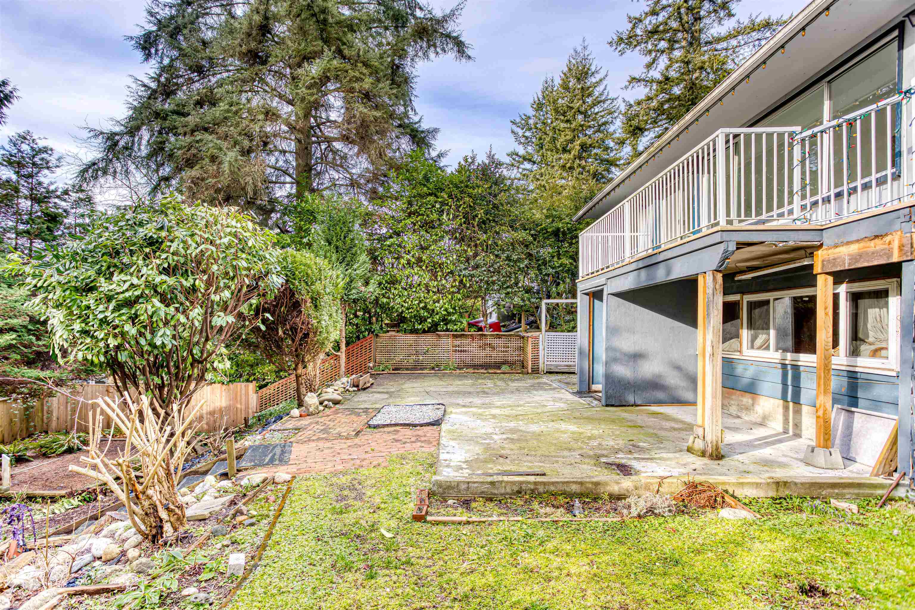 Listing image of 1025 RIDGEWOOD DRIVE