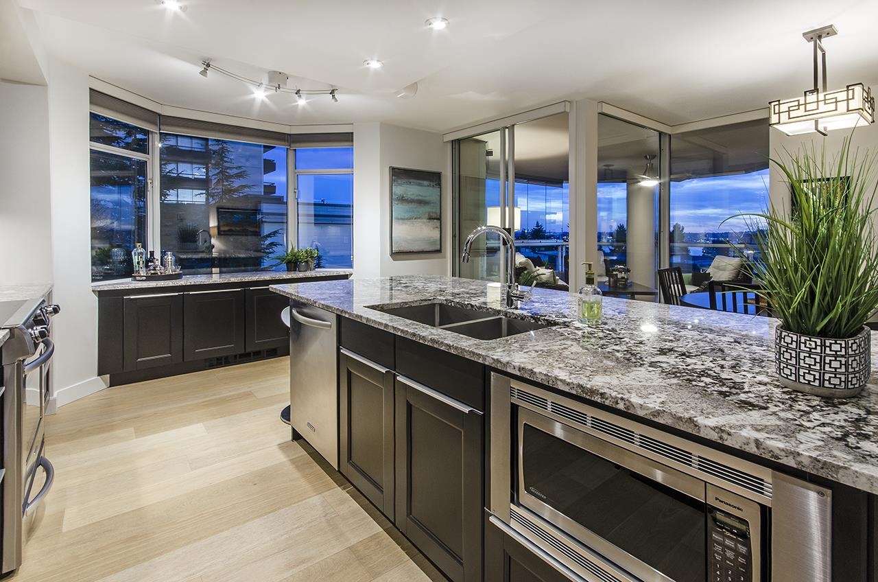 Listing image of 201 123 E KEITH ROAD