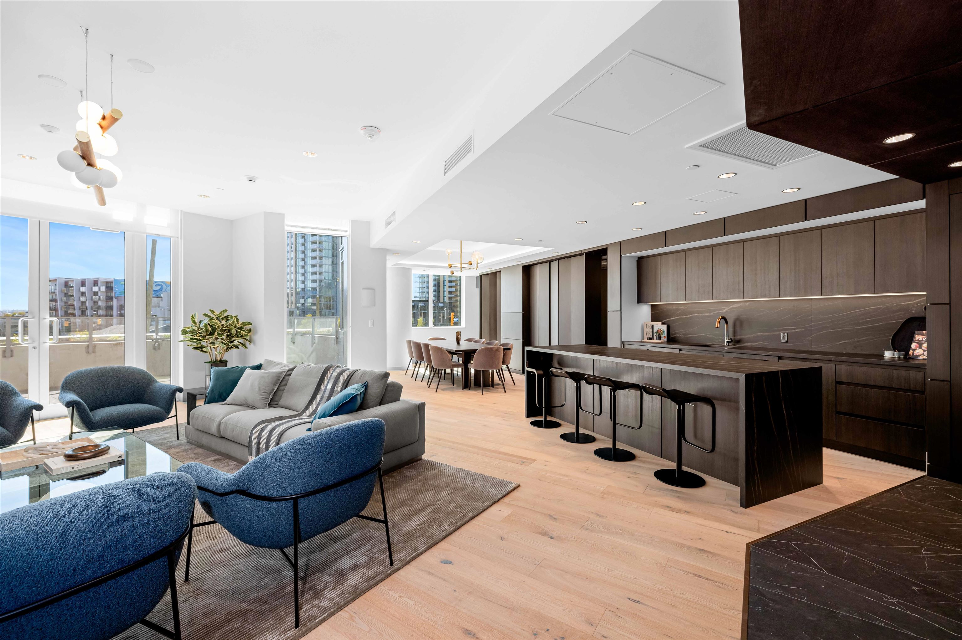 Listing image of 618 1500 FERN STREET