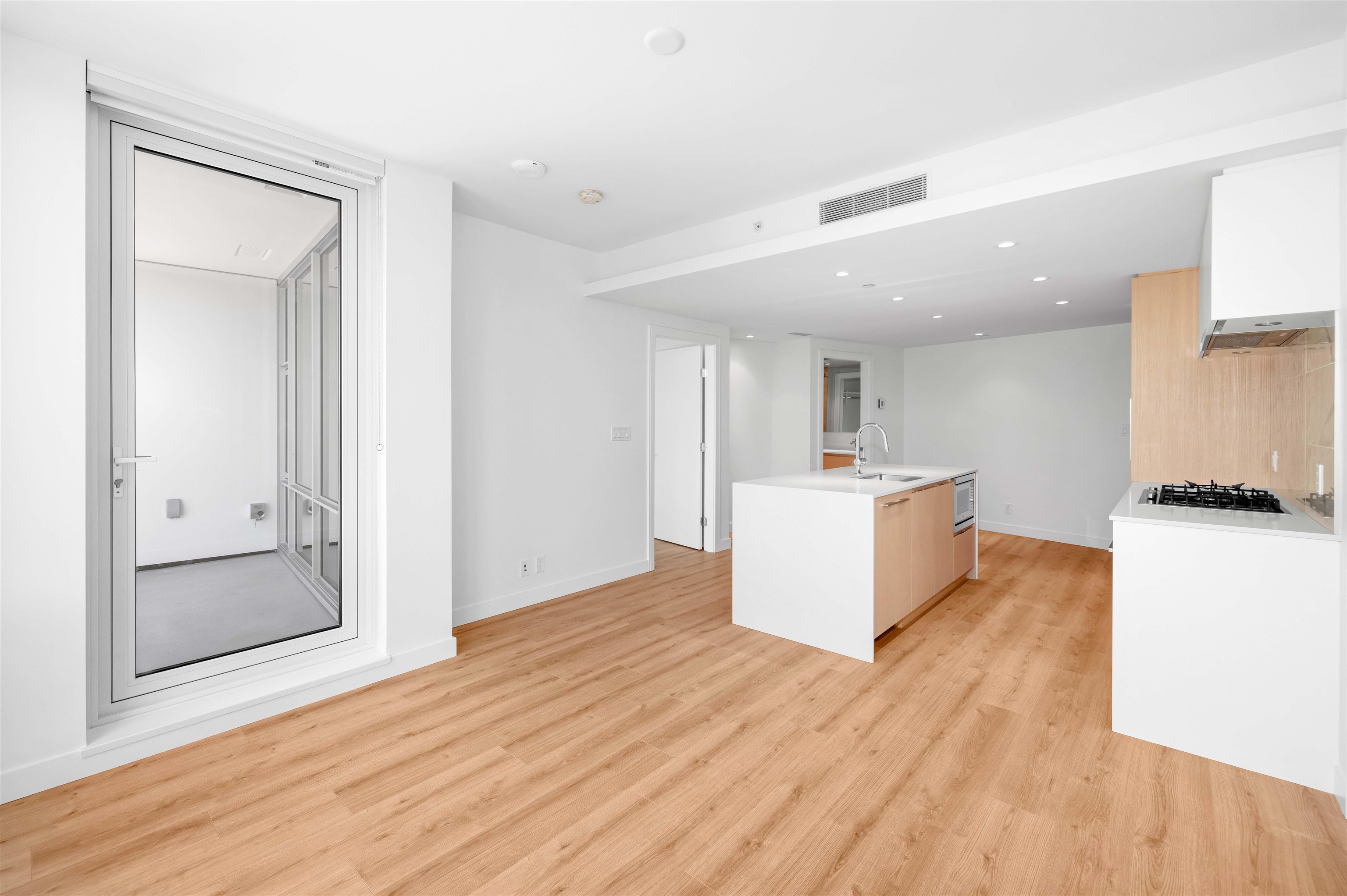 Listing image of 618 1500 FERN STREET