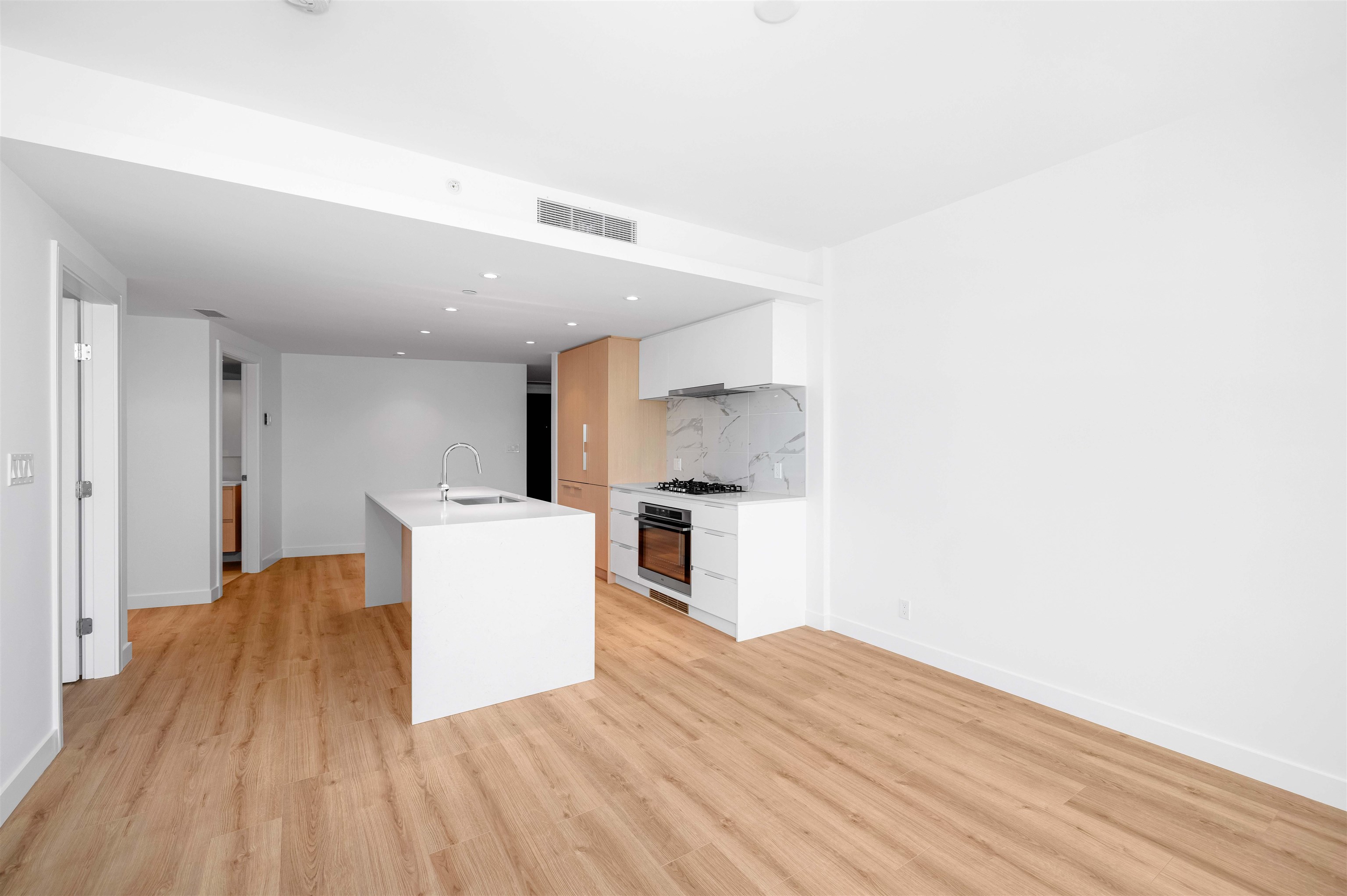 Listing image of 618 1500 FERN STREET