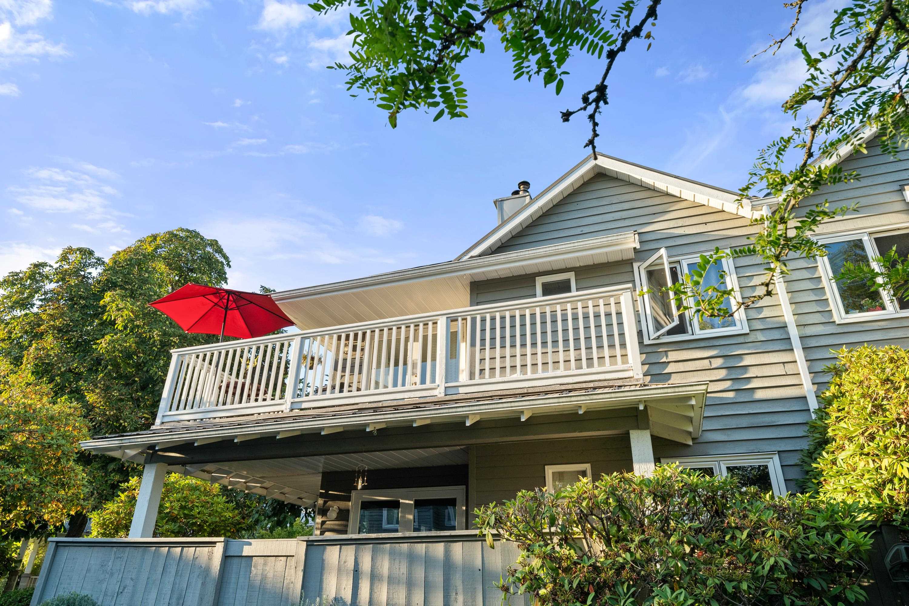Listing image of 203 1538 BOWSER AVENUE