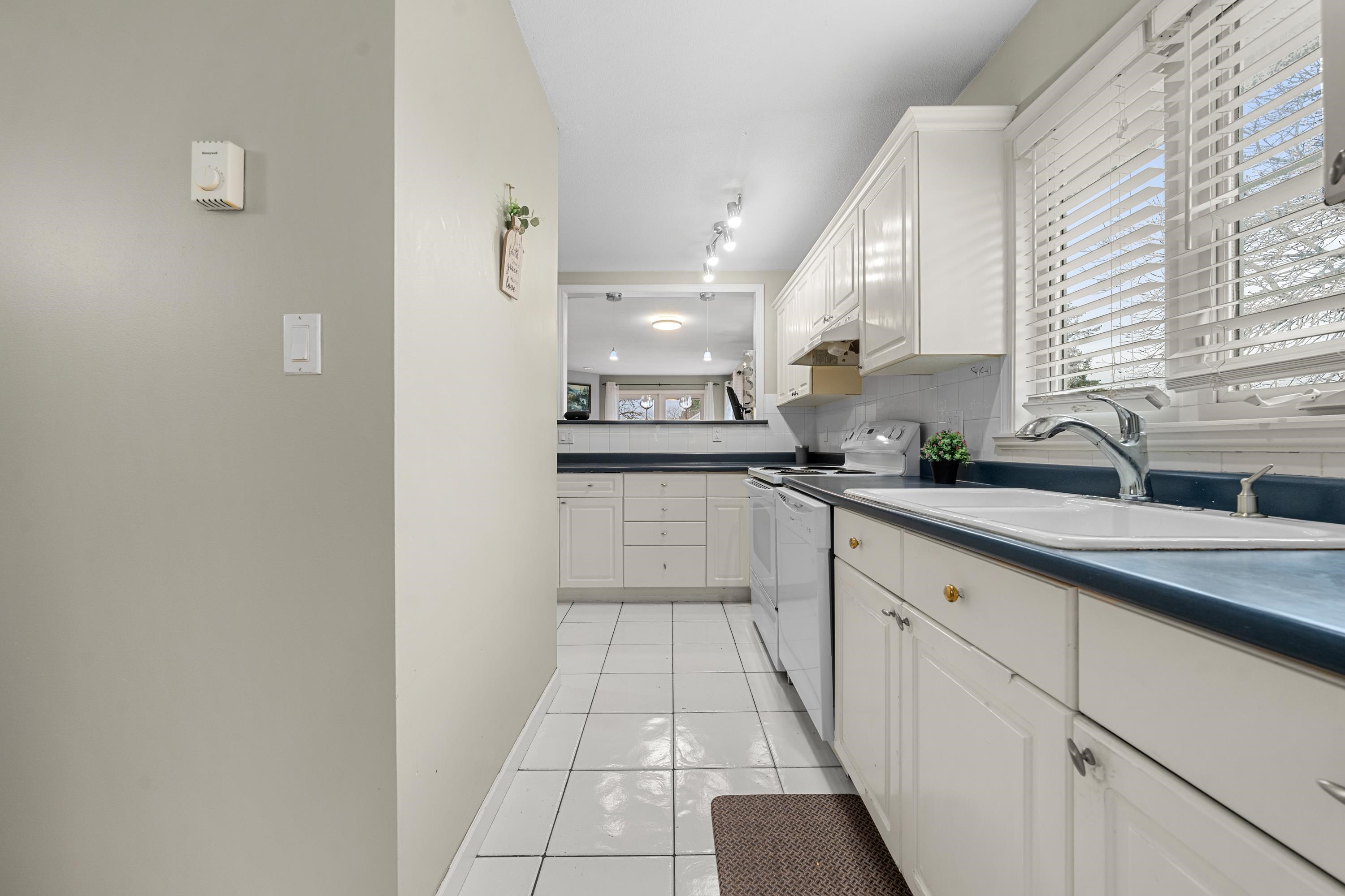 Listing image of 203 1538 BOWSER AVENUE