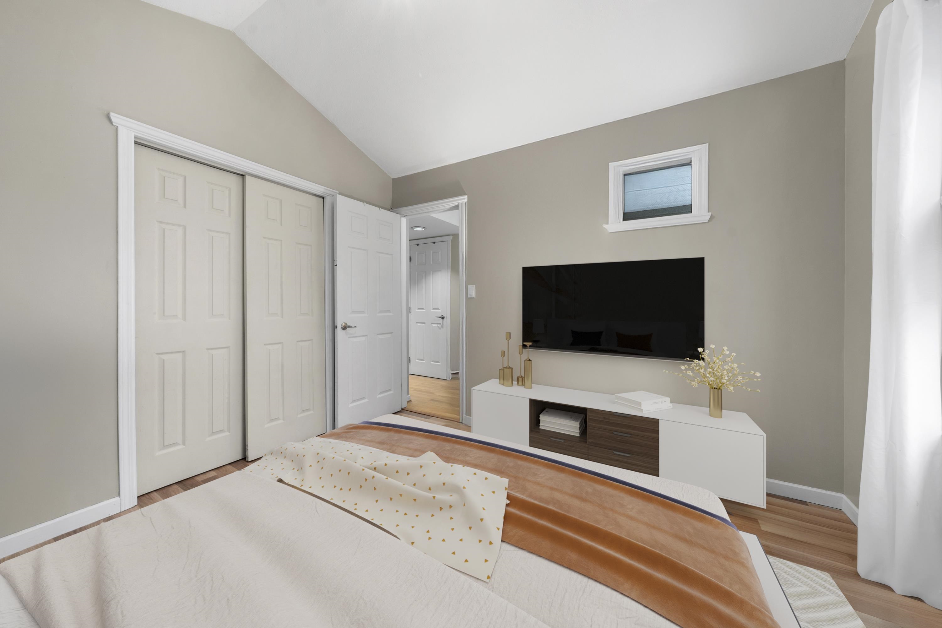 Listing image of 203 1538 BOWSER AVENUE