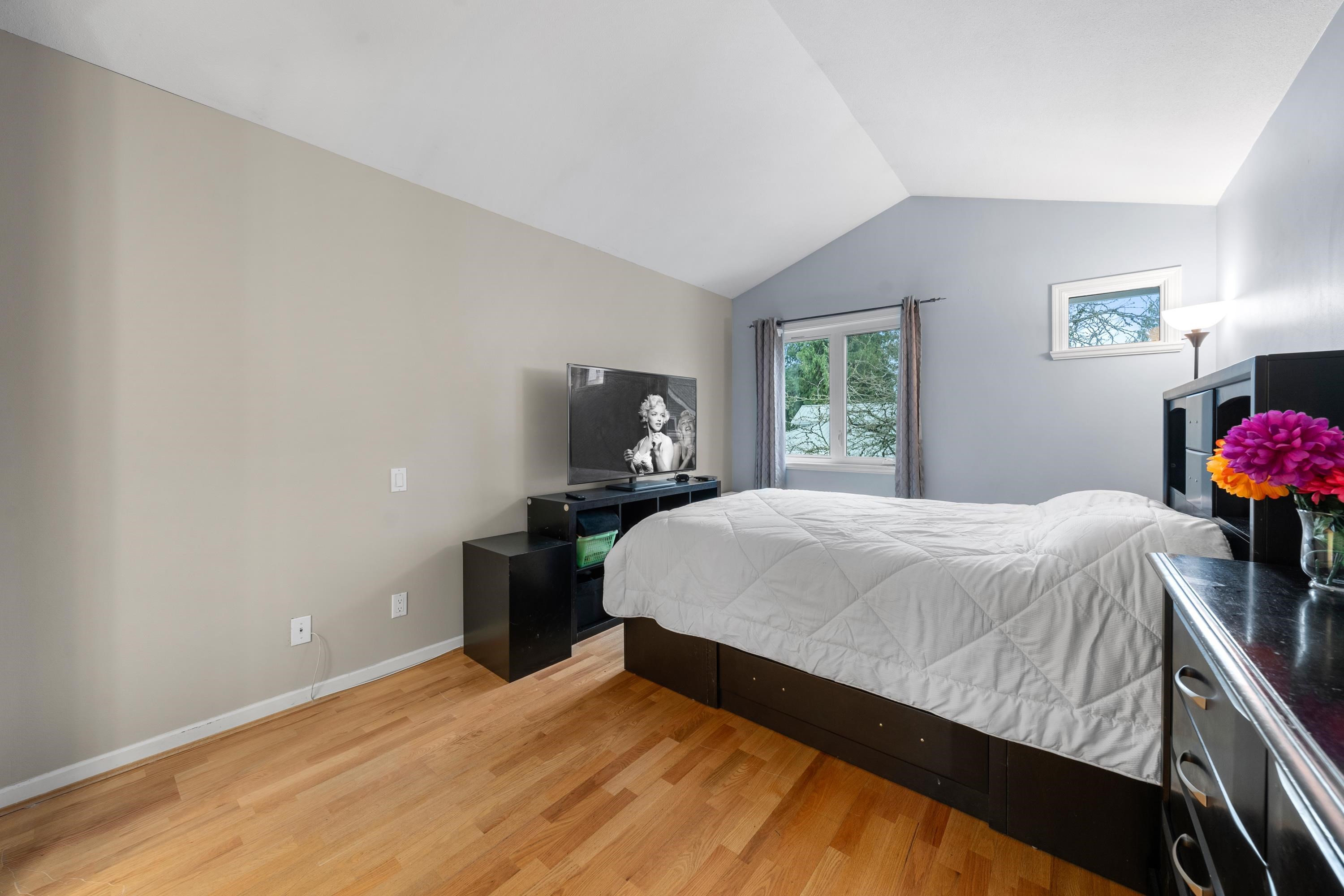 Listing image of 203 1538 BOWSER AVENUE