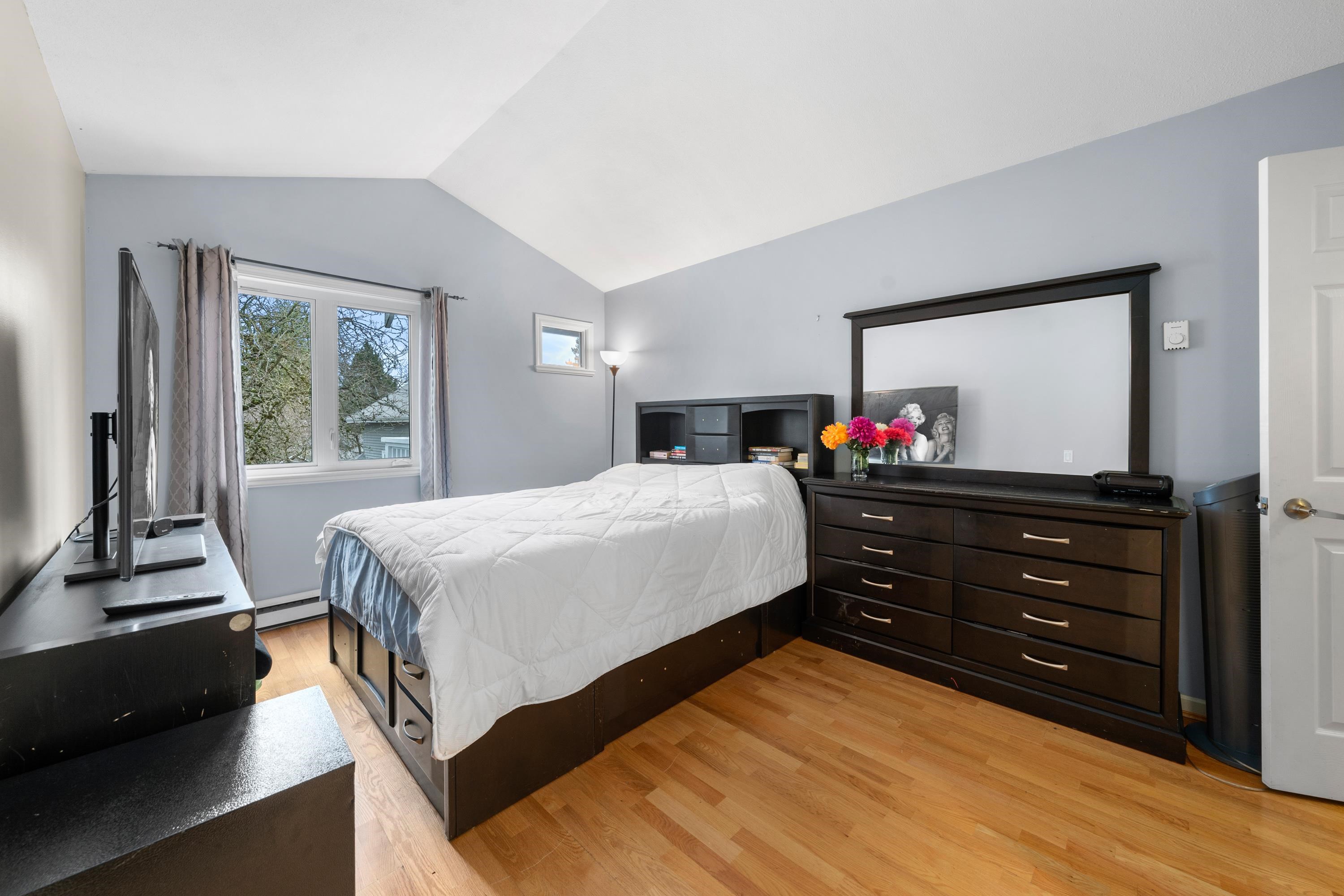 Listing image of 203 1538 BOWSER AVENUE