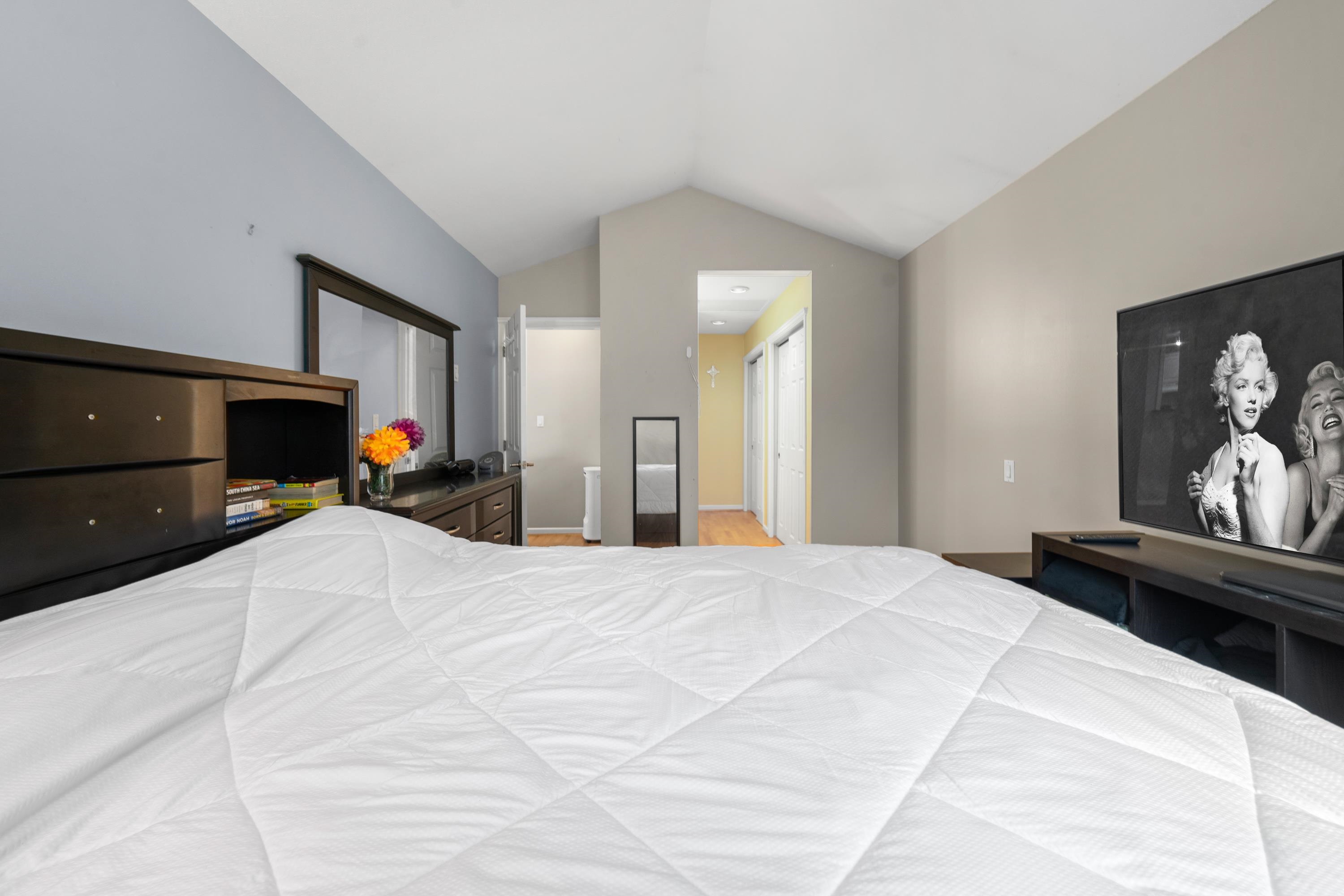 Listing image of 203 1538 BOWSER AVENUE