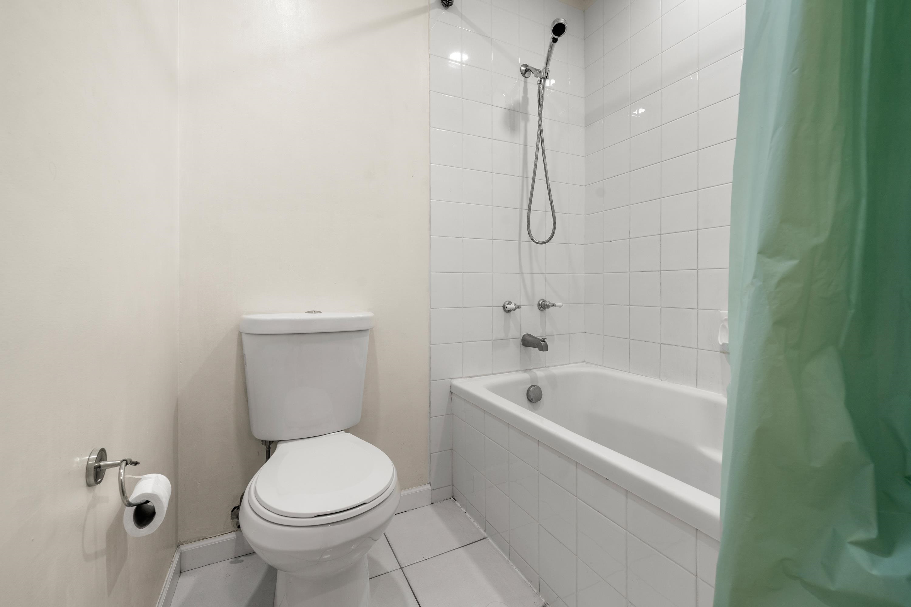 Listing image of 203 1538 BOWSER AVENUE