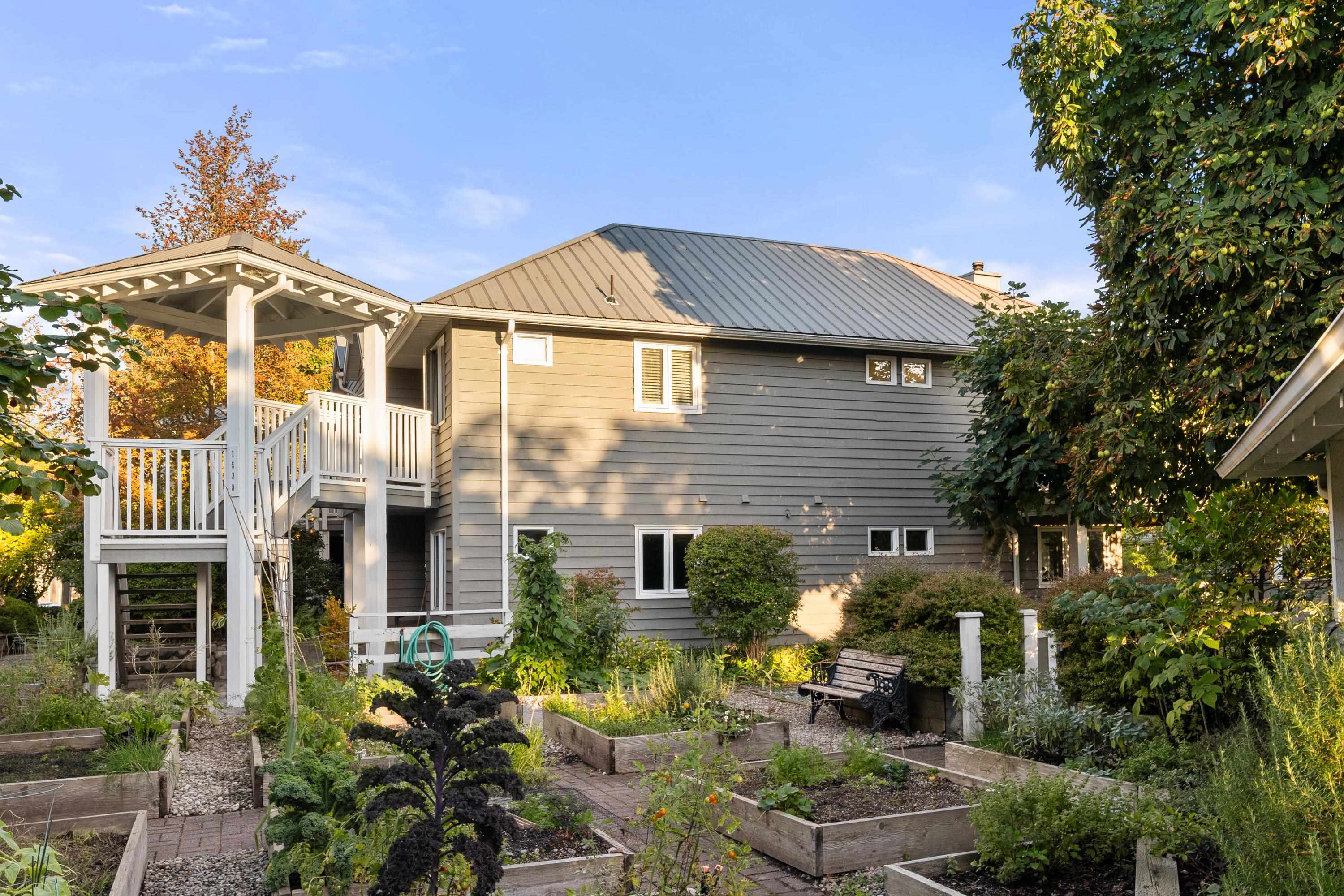 Listing image of 203 1538 BOWSER AVENUE