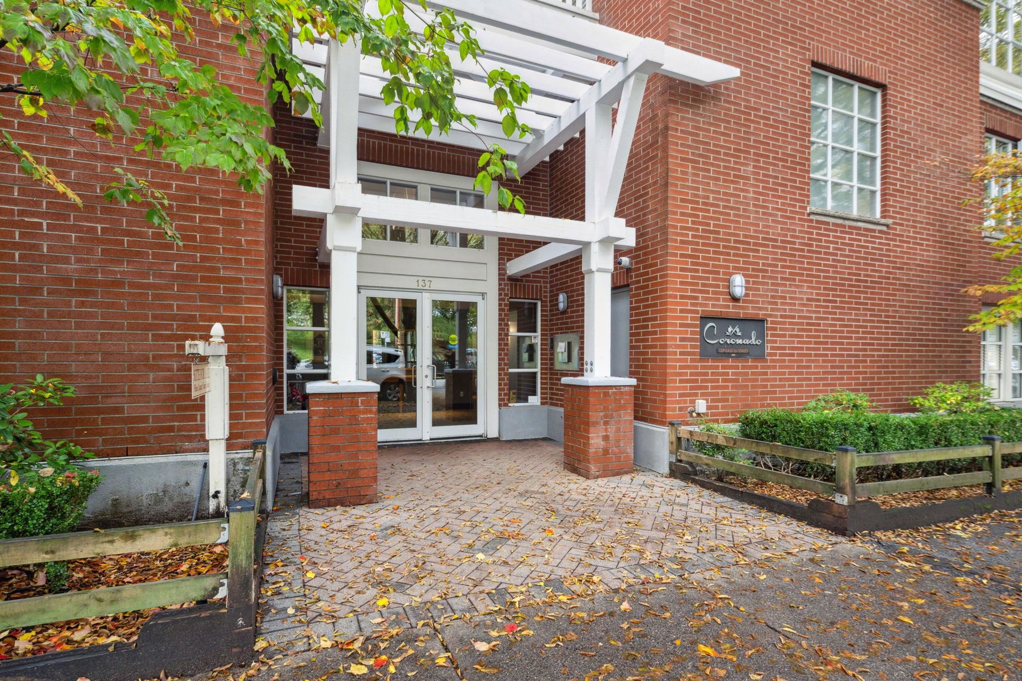 Listing image of 300 137 E 1ST STREET