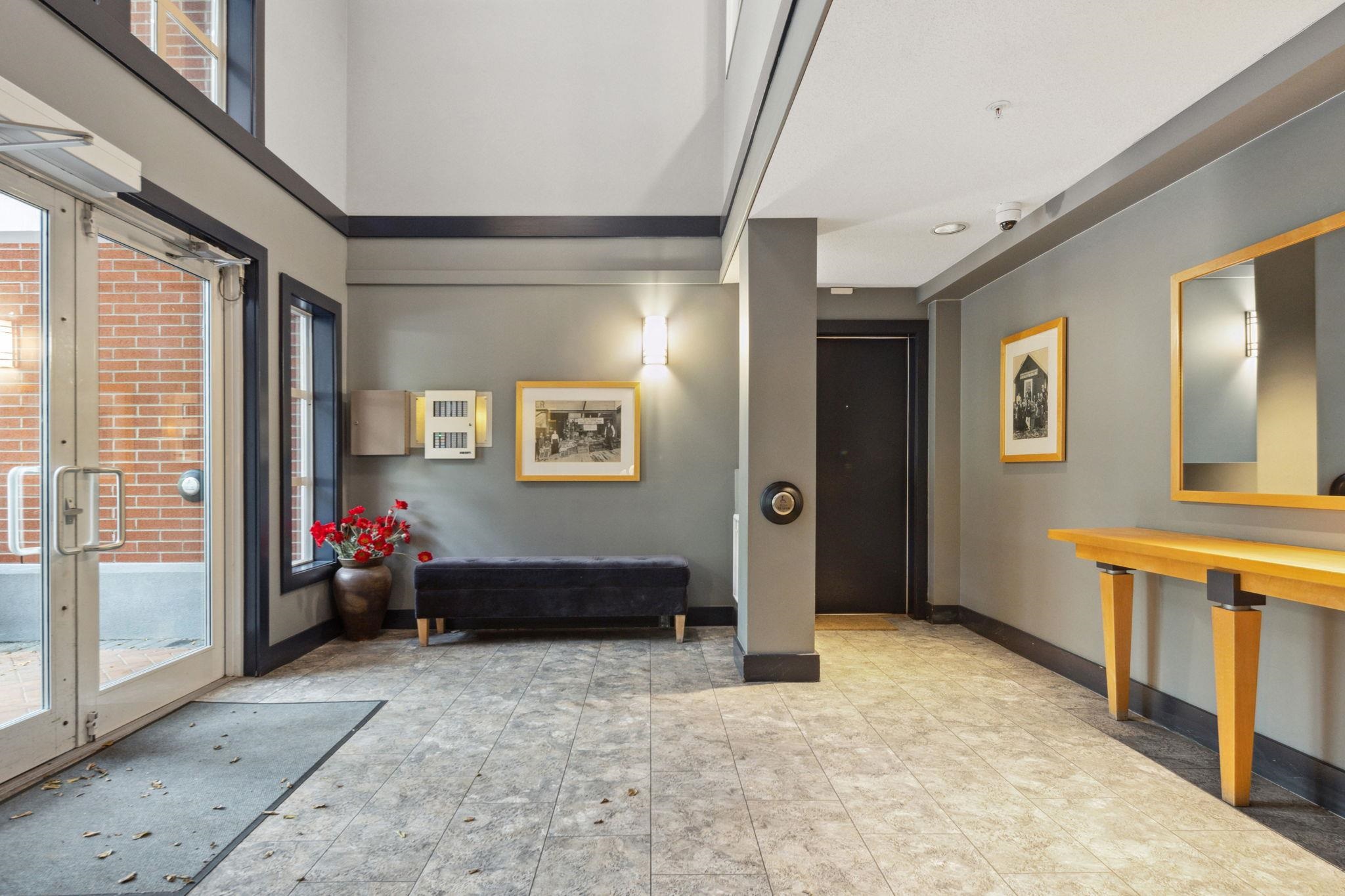 Listing image of 300 137 E 1ST STREET