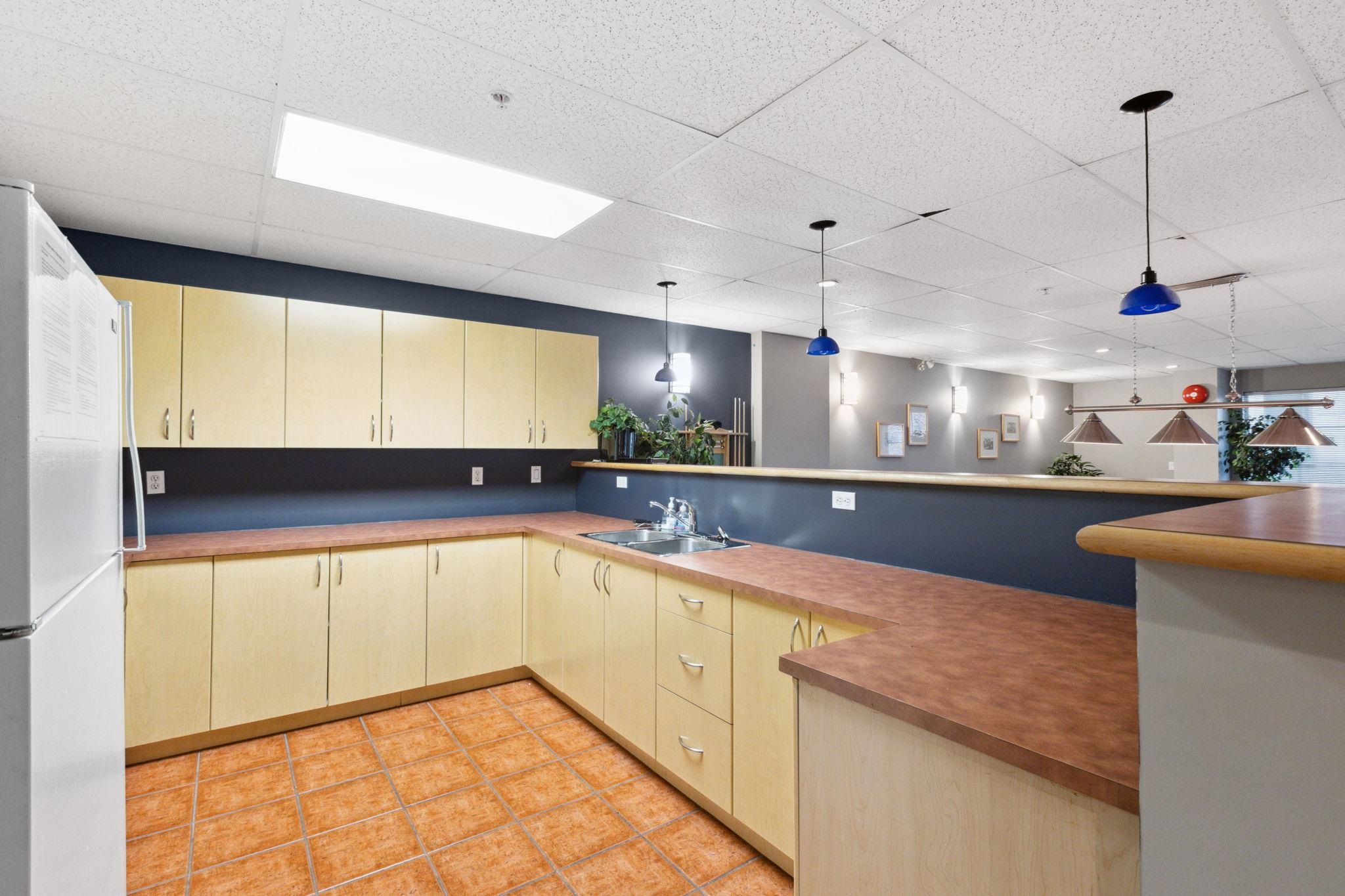 Listing image of 300 137 E 1ST STREET