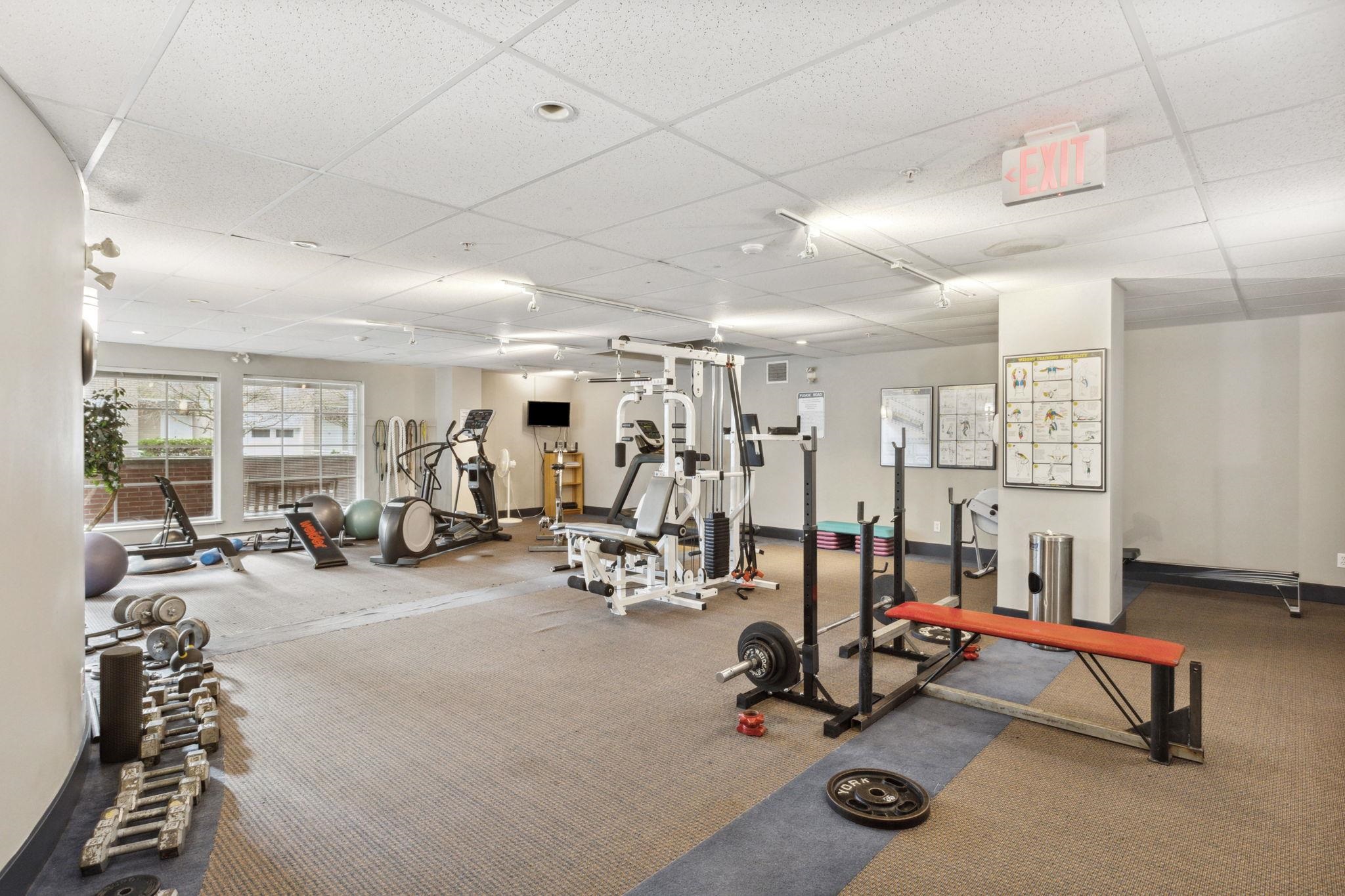 Listing image of 300 137 E 1ST STREET