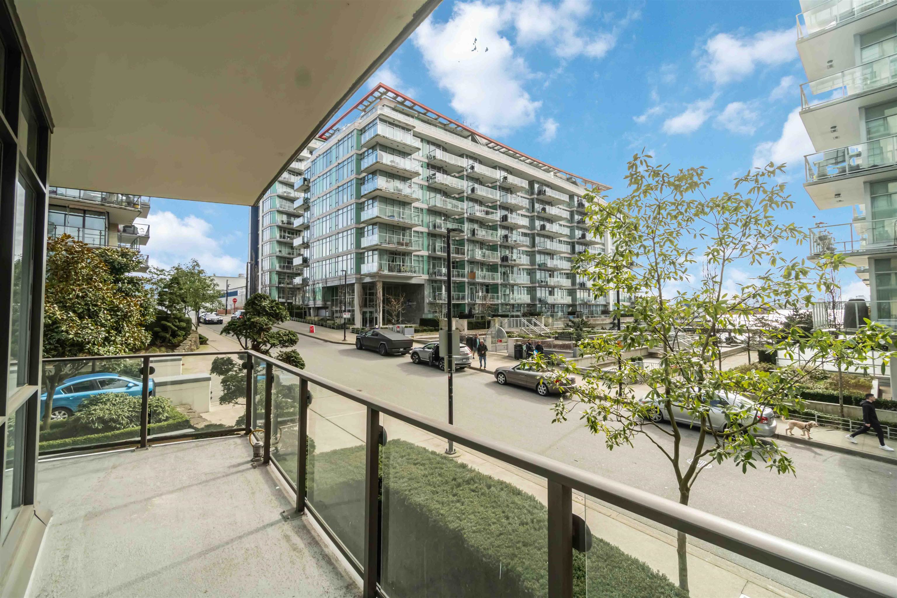 Listing image of 201 162 VICTORY SHIP WAY
