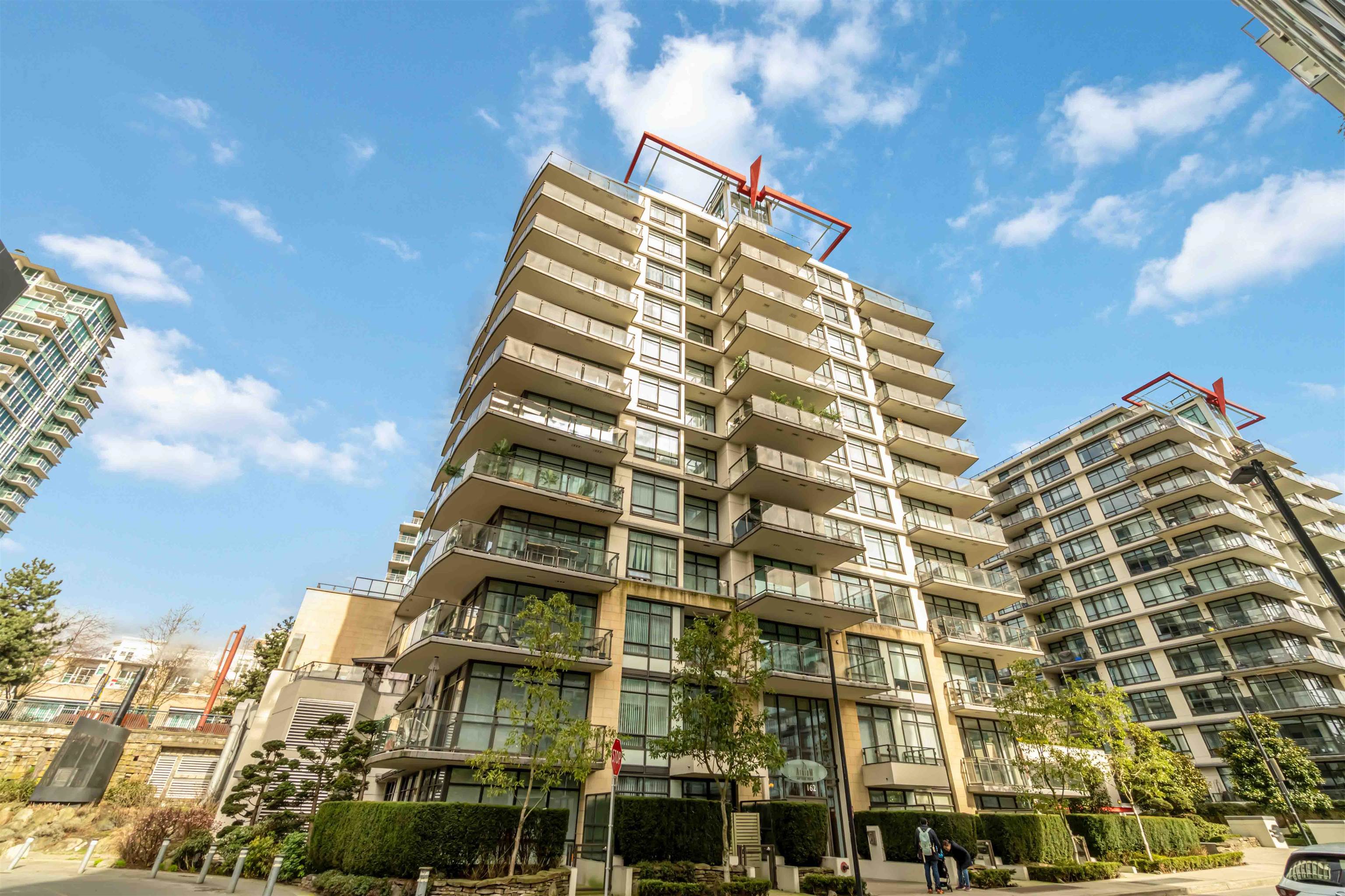 Listing image of 201 162 VICTORY SHIP WAY