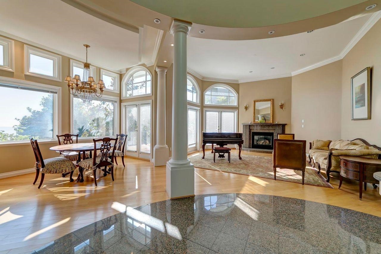 Listing image of 2336 WESTHILL DRIVE