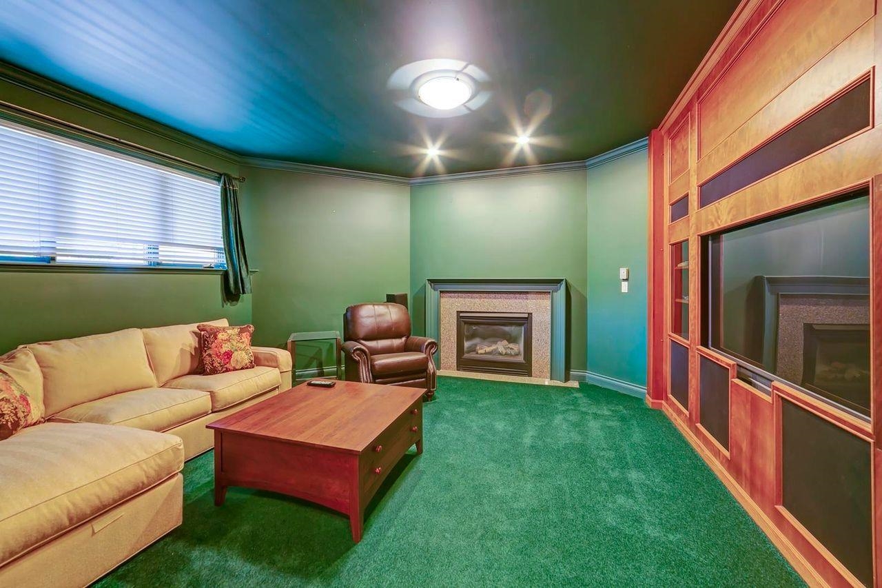 Listing image of 2336 WESTHILL DRIVE