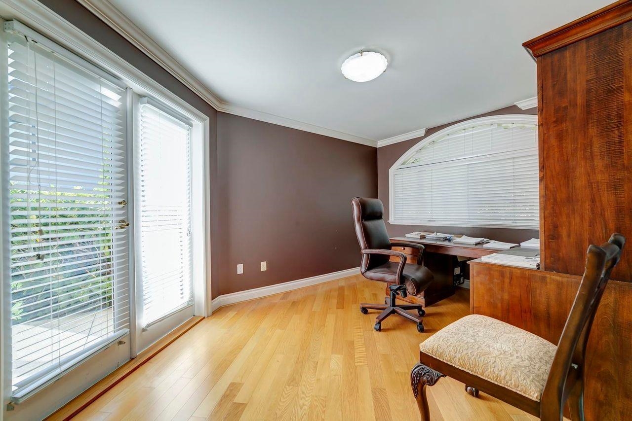 Listing image of 2336 WESTHILL DRIVE