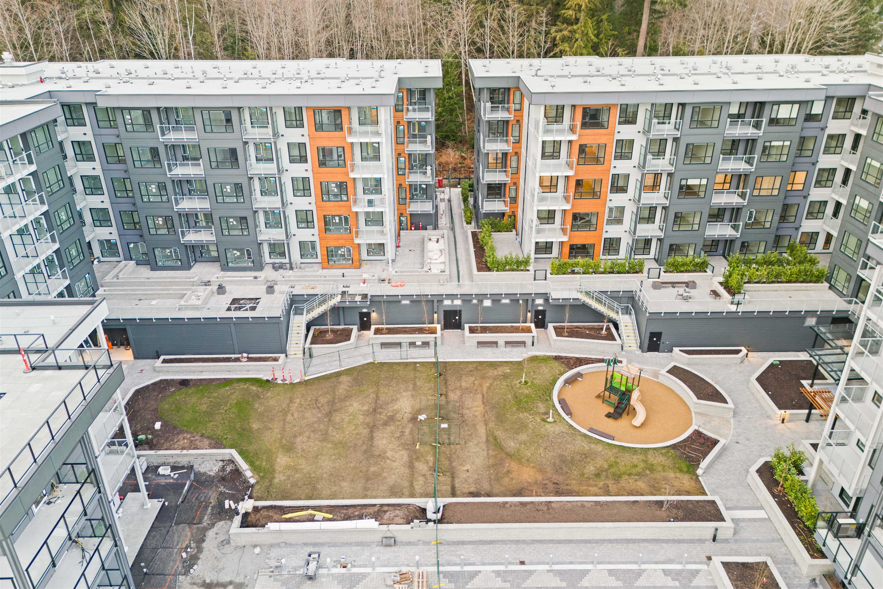 Listing image of 405 3596 MALSUM DR DRIVE