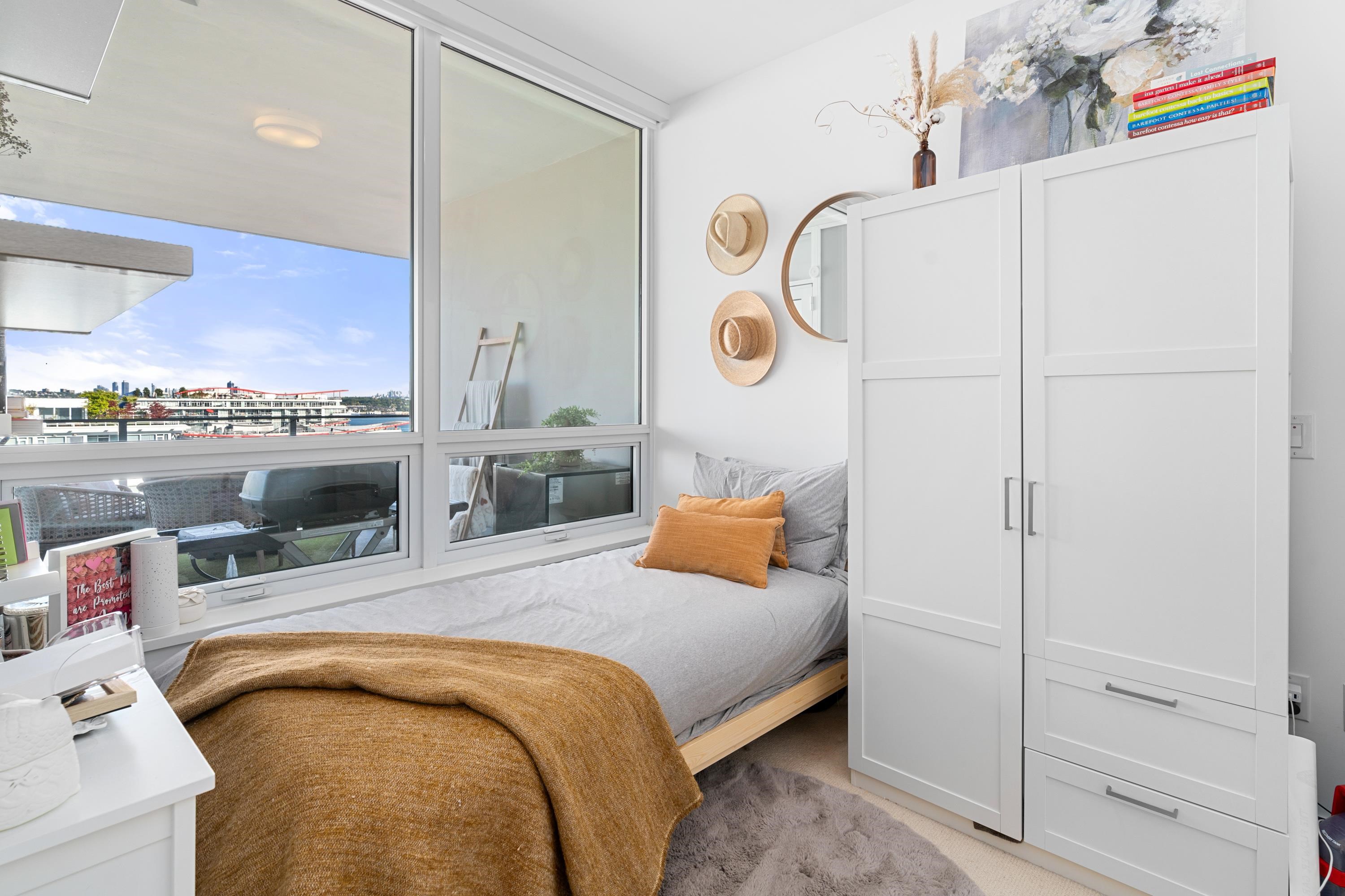Listing image of 1308 118 CARRIE CATES COURT