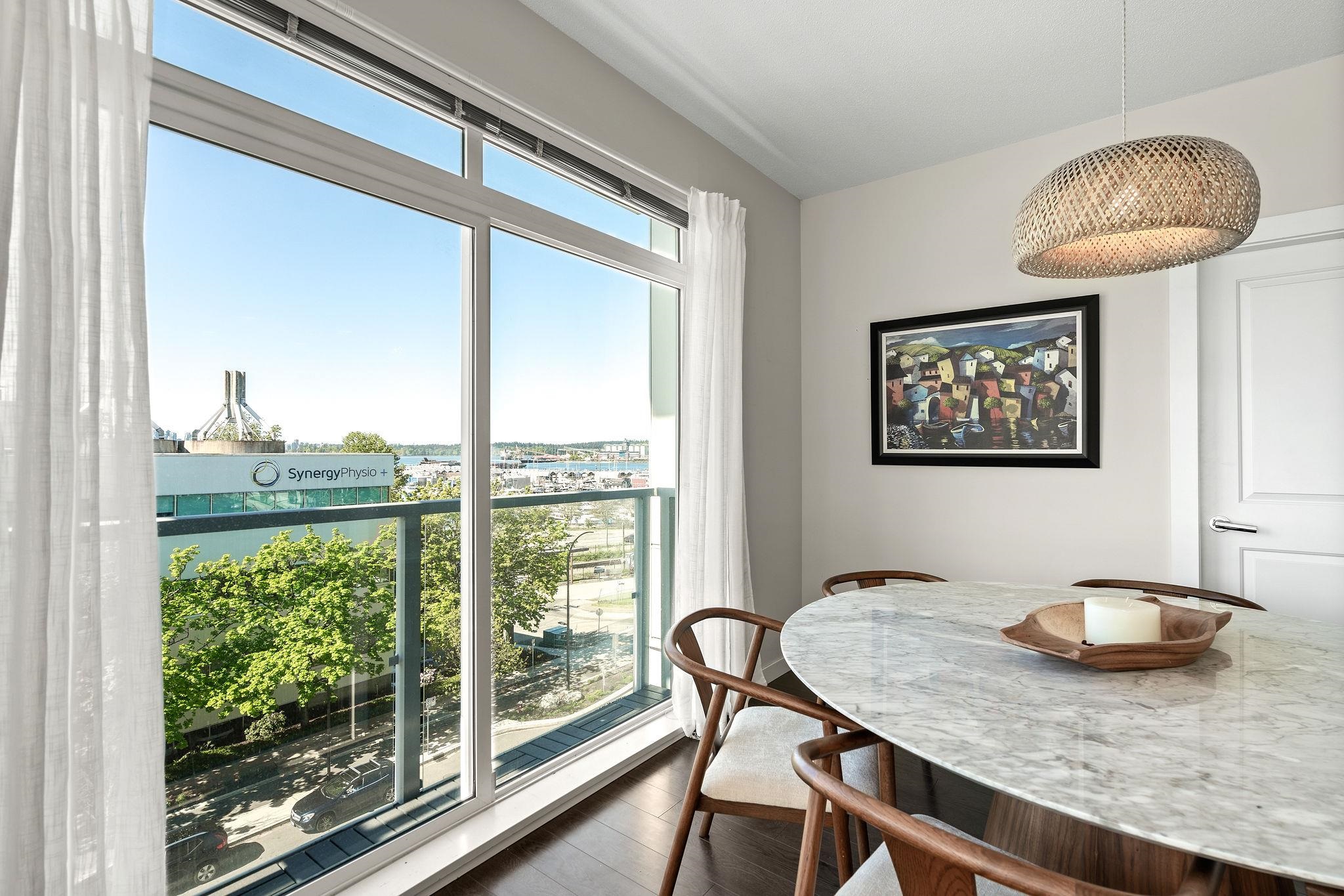 Listing image of 306 277 W 1ST STREET