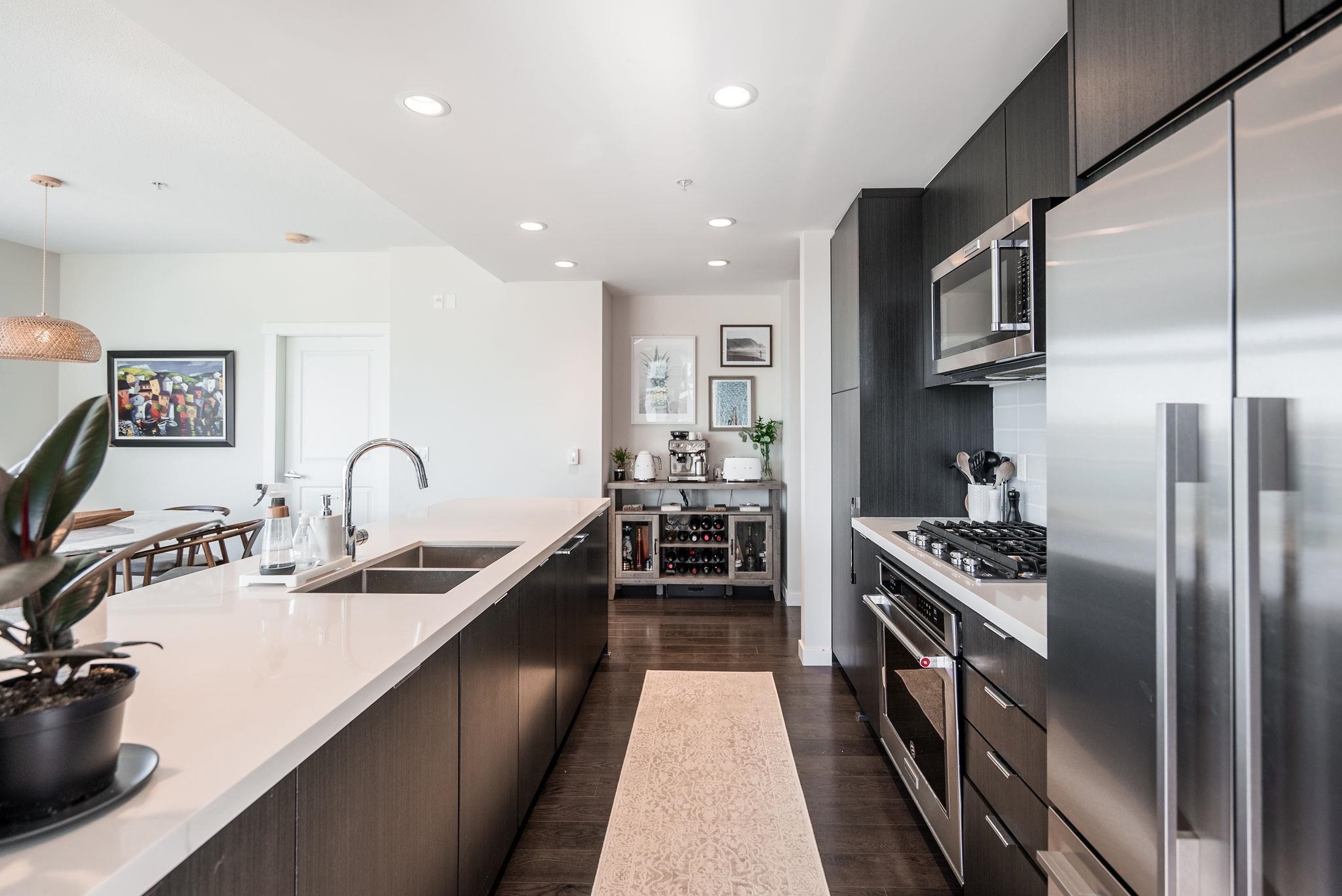 Listing image of 306 277 W 1ST STREET