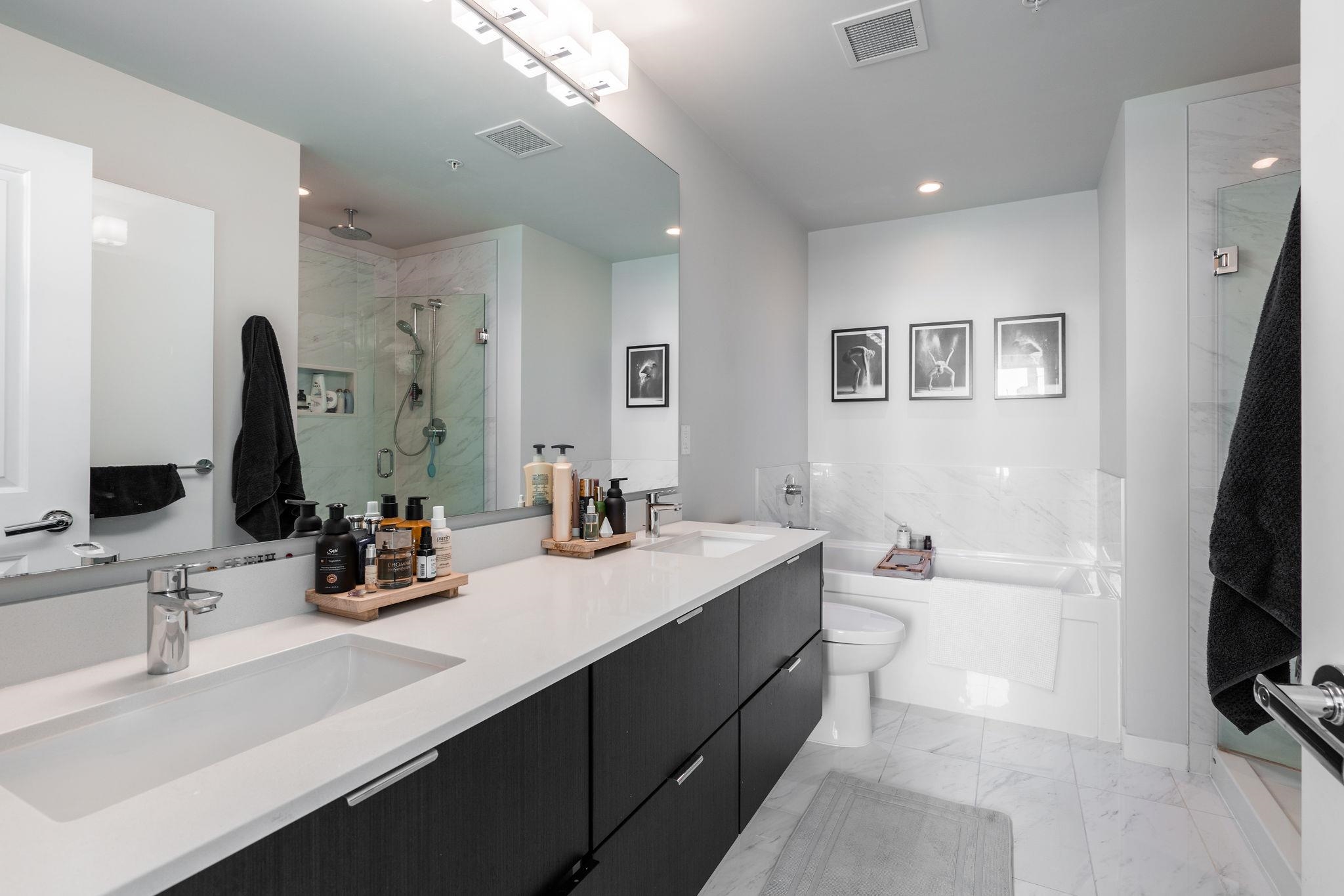 Listing image of 306 277 W 1ST STREET