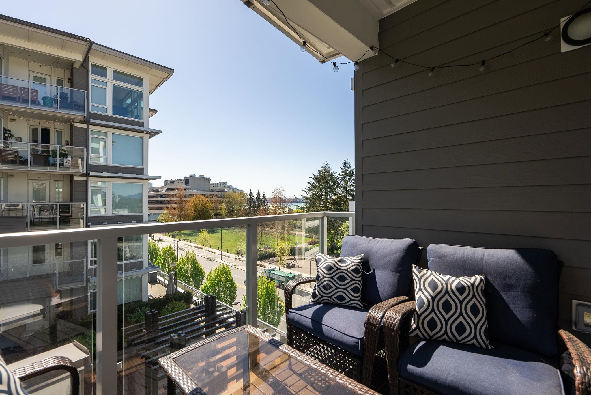 Listing image of 306 277 W 1ST STREET