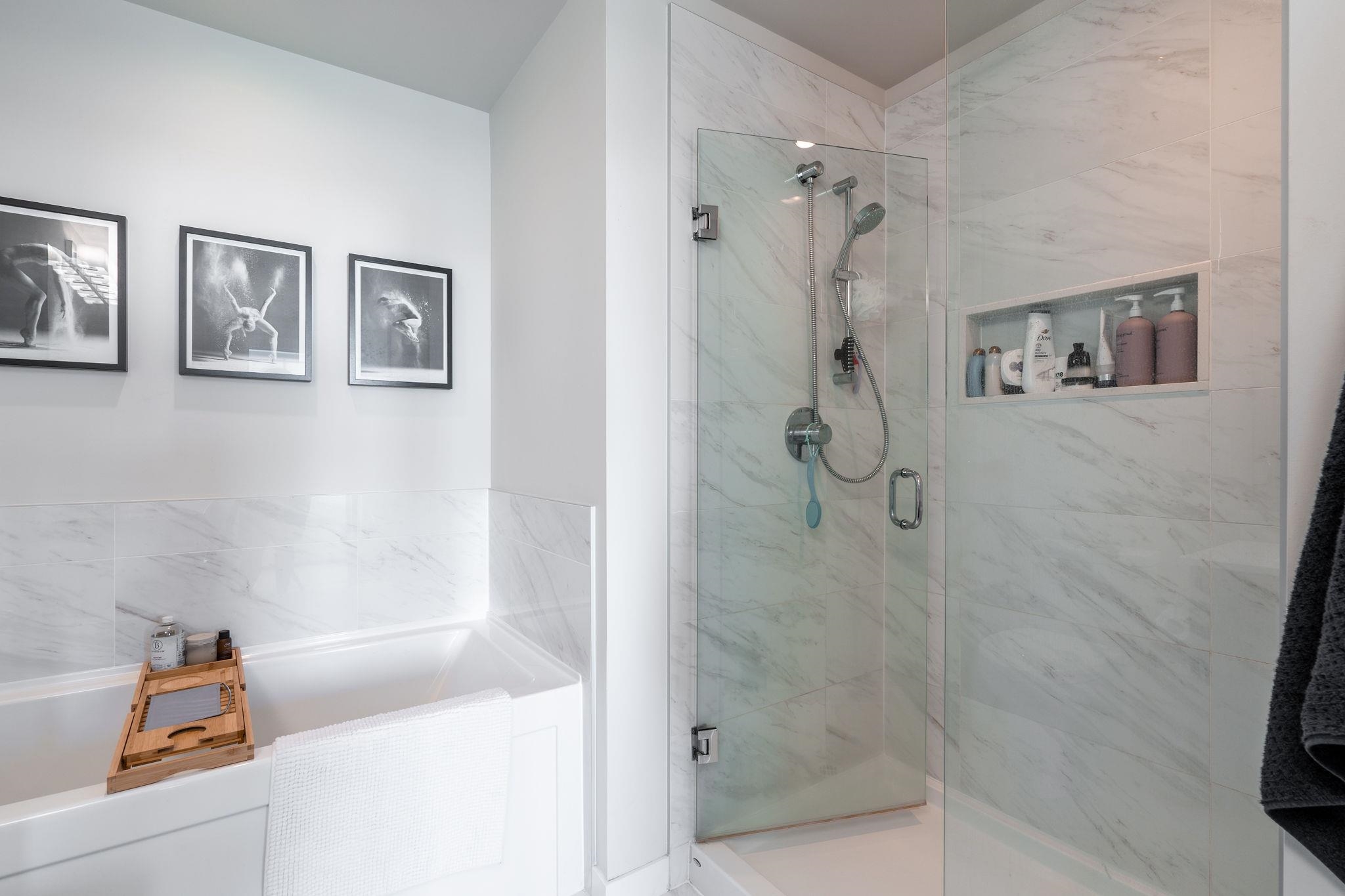 Listing image of 306 277 W 1ST STREET