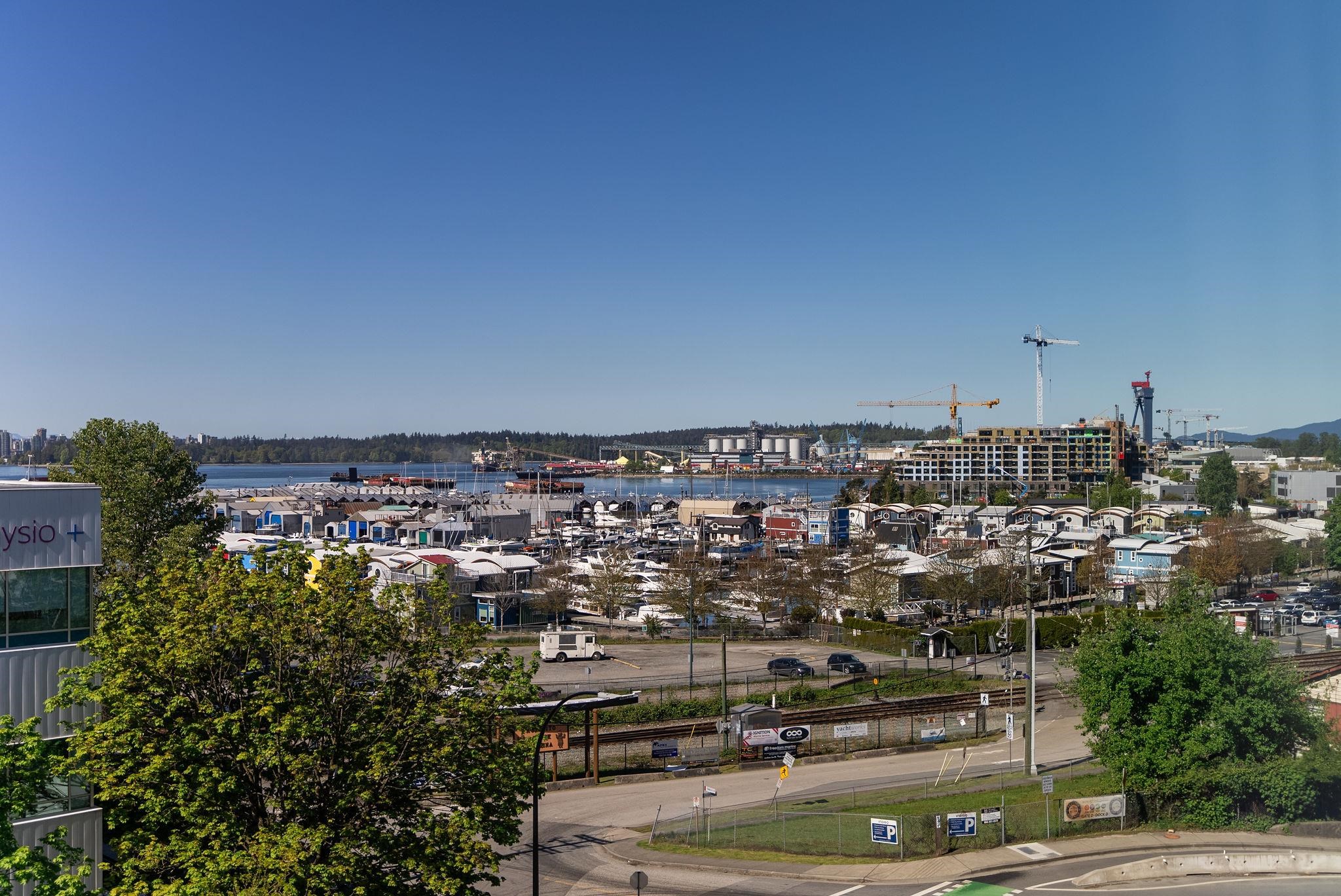 Listing image of 306 277 W 1ST STREET