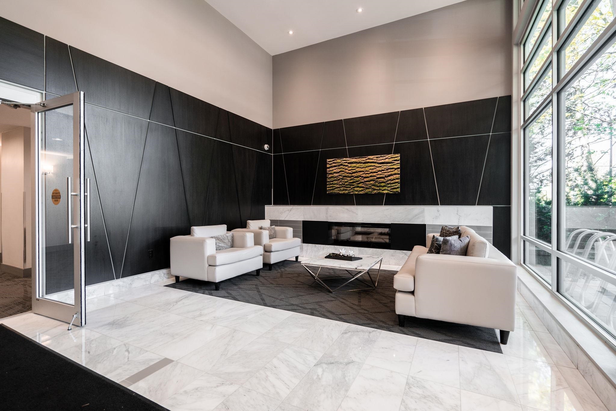Listing image of 306 277 W 1ST STREET