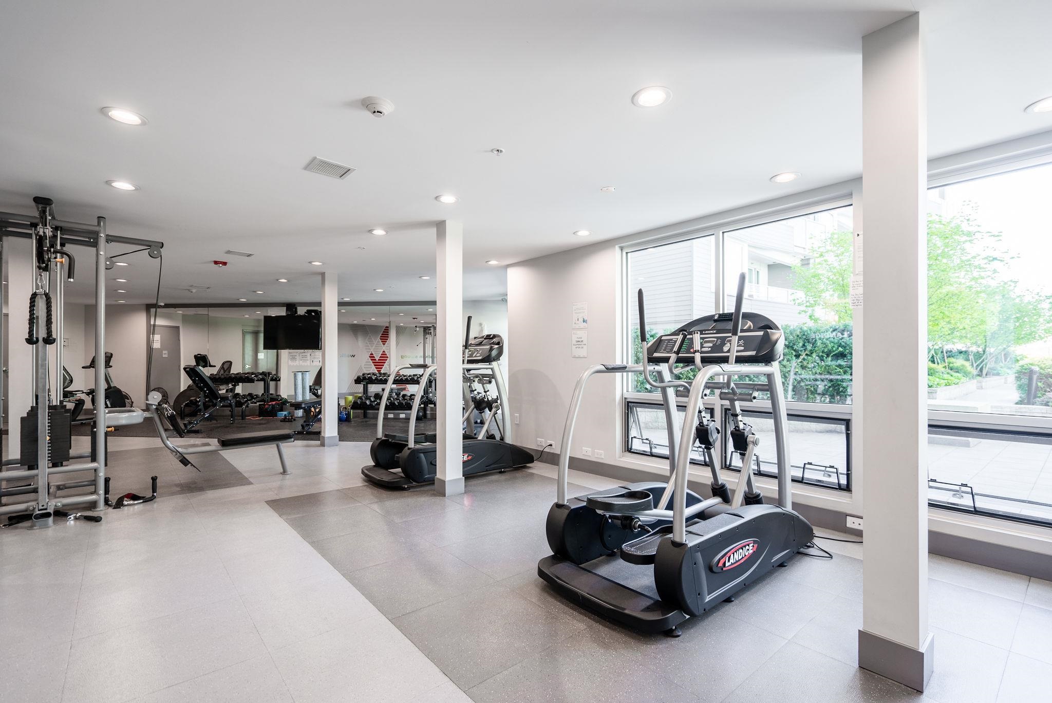 Listing image of 306 277 W 1ST STREET