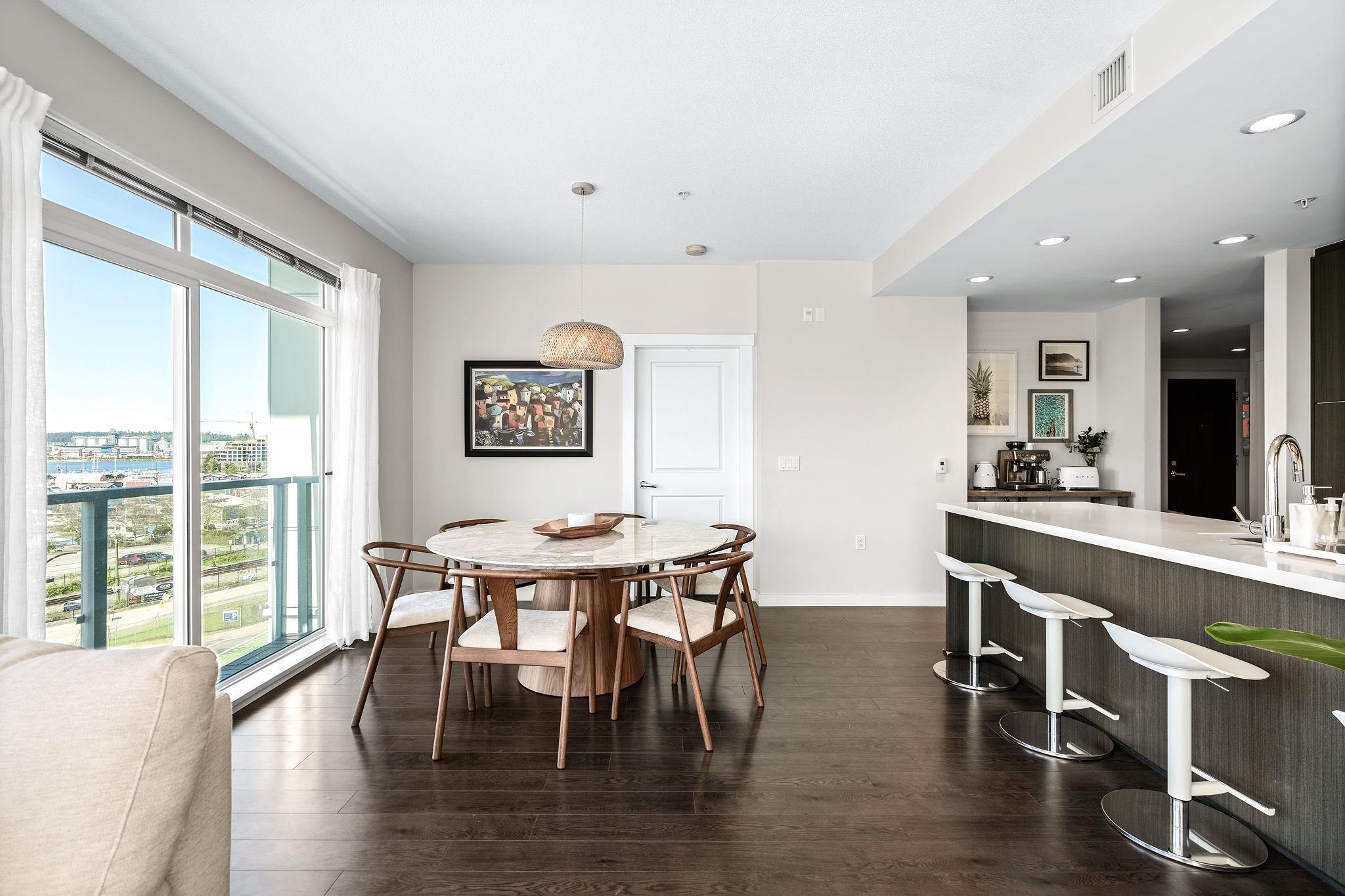 Listing image of 306 277 W 1ST STREET