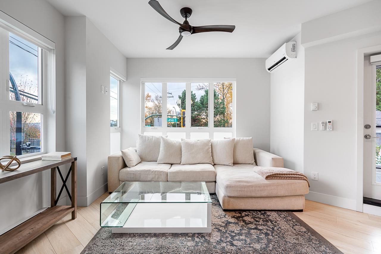 Listing image of 1710 LARSON ROAD
