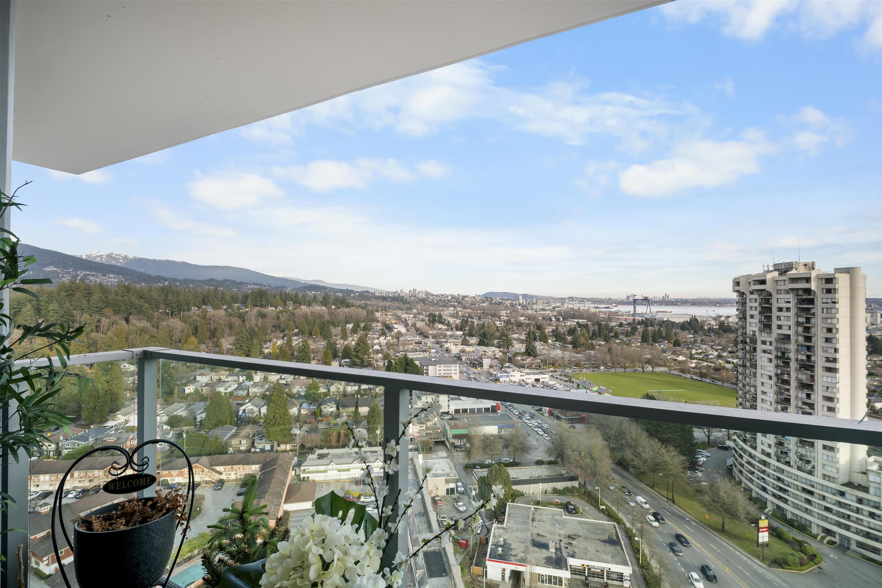 Listing image of 2102 1632 LIONS GATE LANE