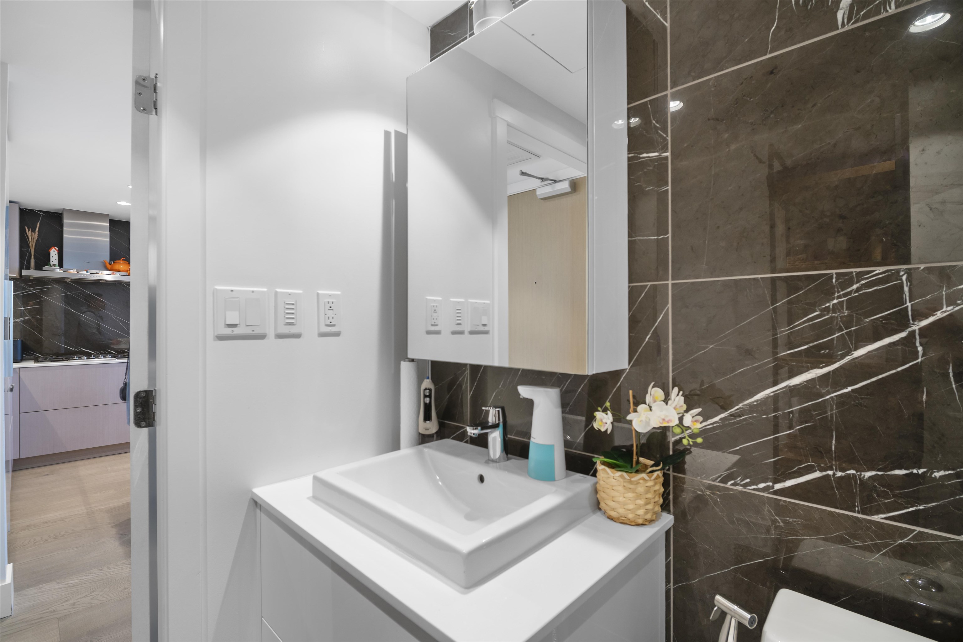 Listing image of 2102 1632 LIONS GATE LANE