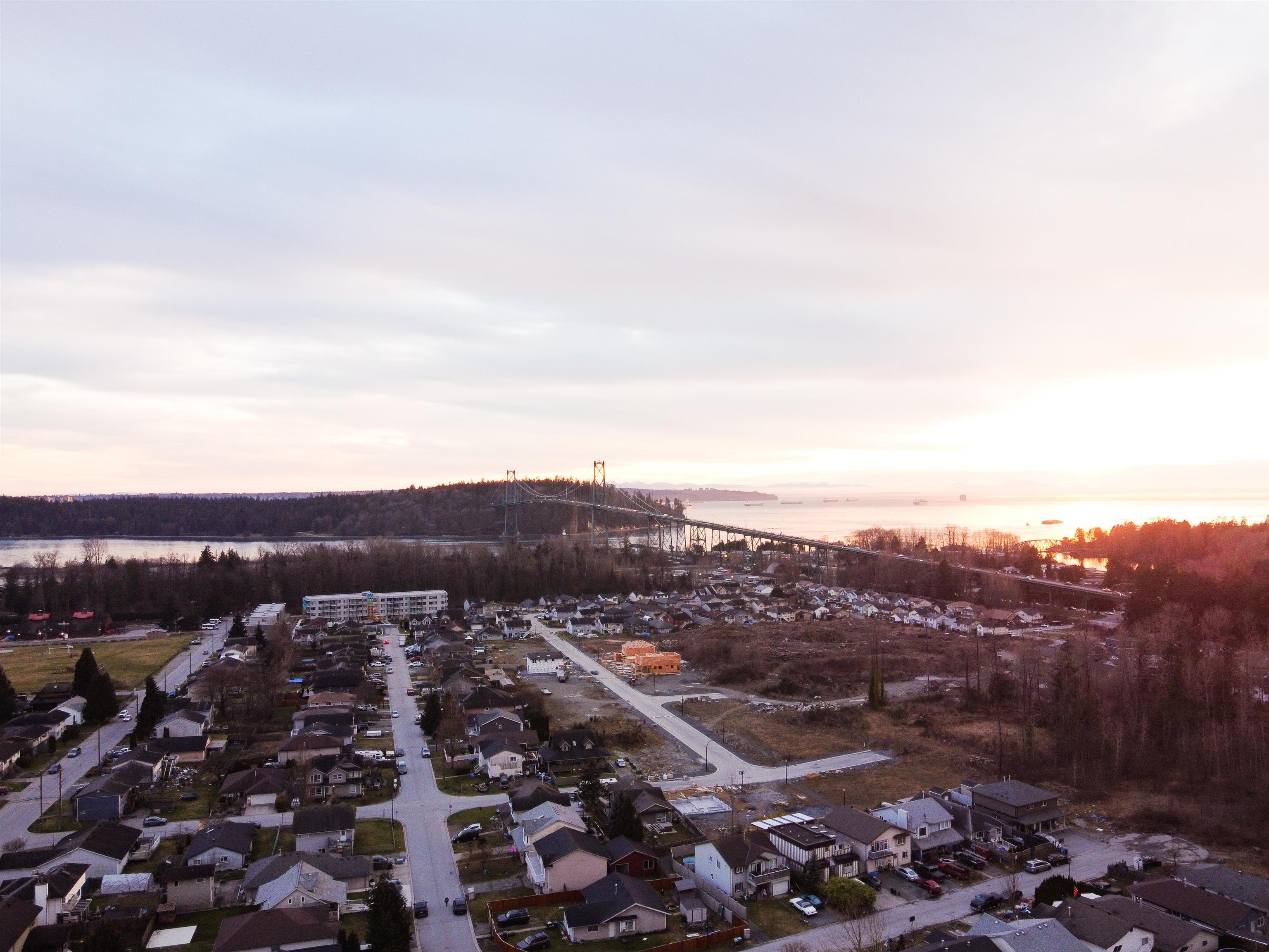 Listing image of 2102 1632 LIONS GATE LANE