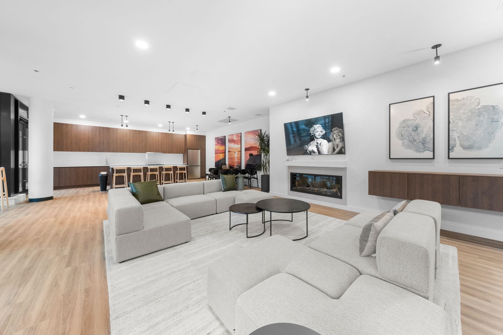Listing image of 402 3596 MALSUM DRIVE