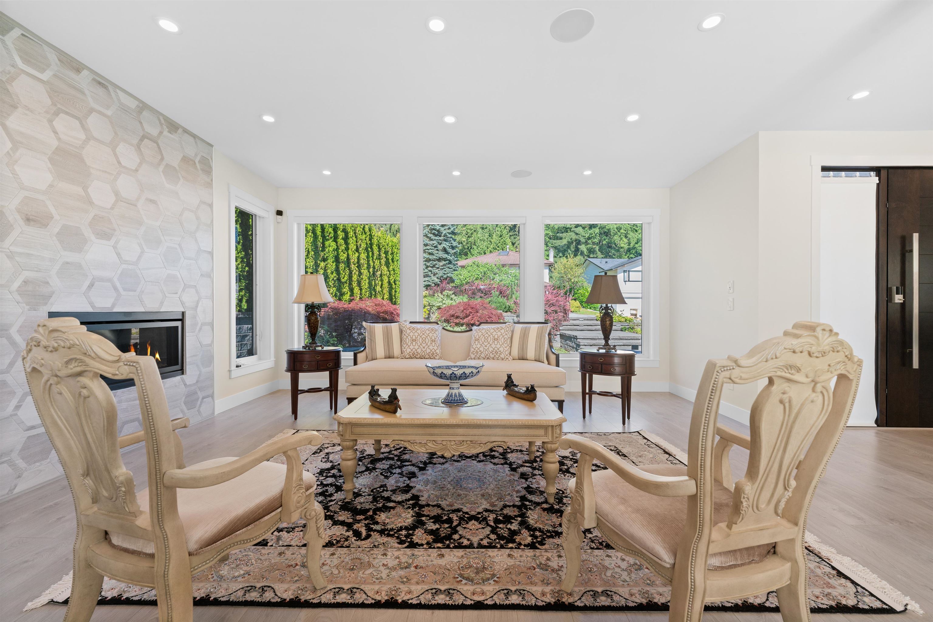 Listing image of 5199 CLIFFRIDGE AVENUE