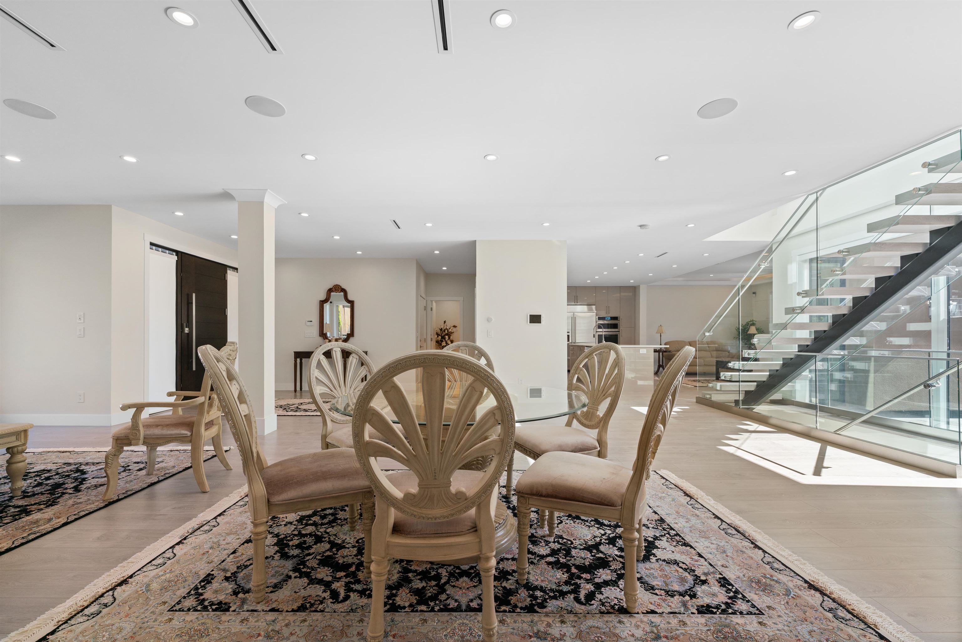 Listing image of 5199 CLIFFRIDGE AVENUE