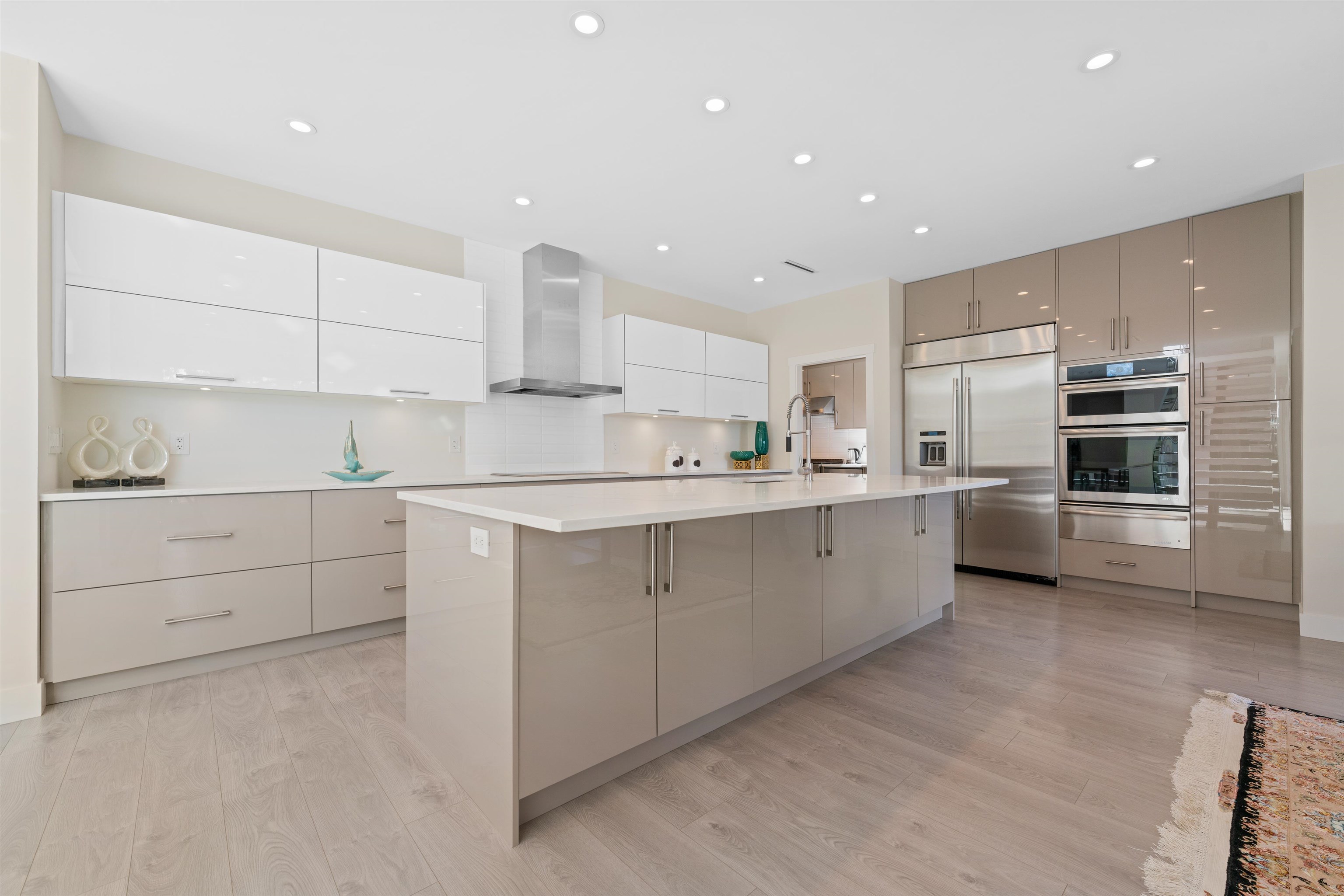 Listing image of 5199 CLIFFRIDGE AVENUE