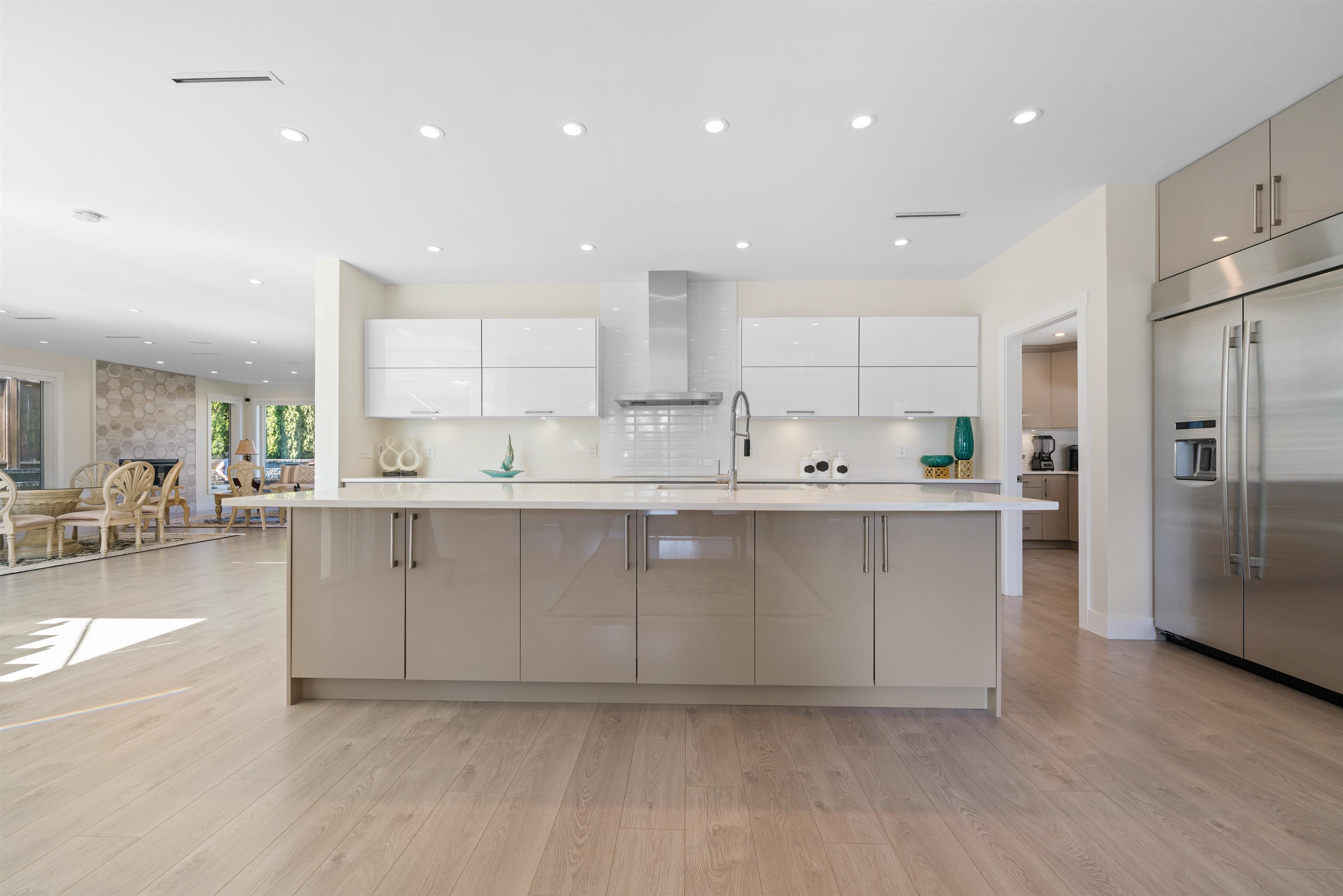 Listing image of 5199 CLIFFRIDGE AVENUE