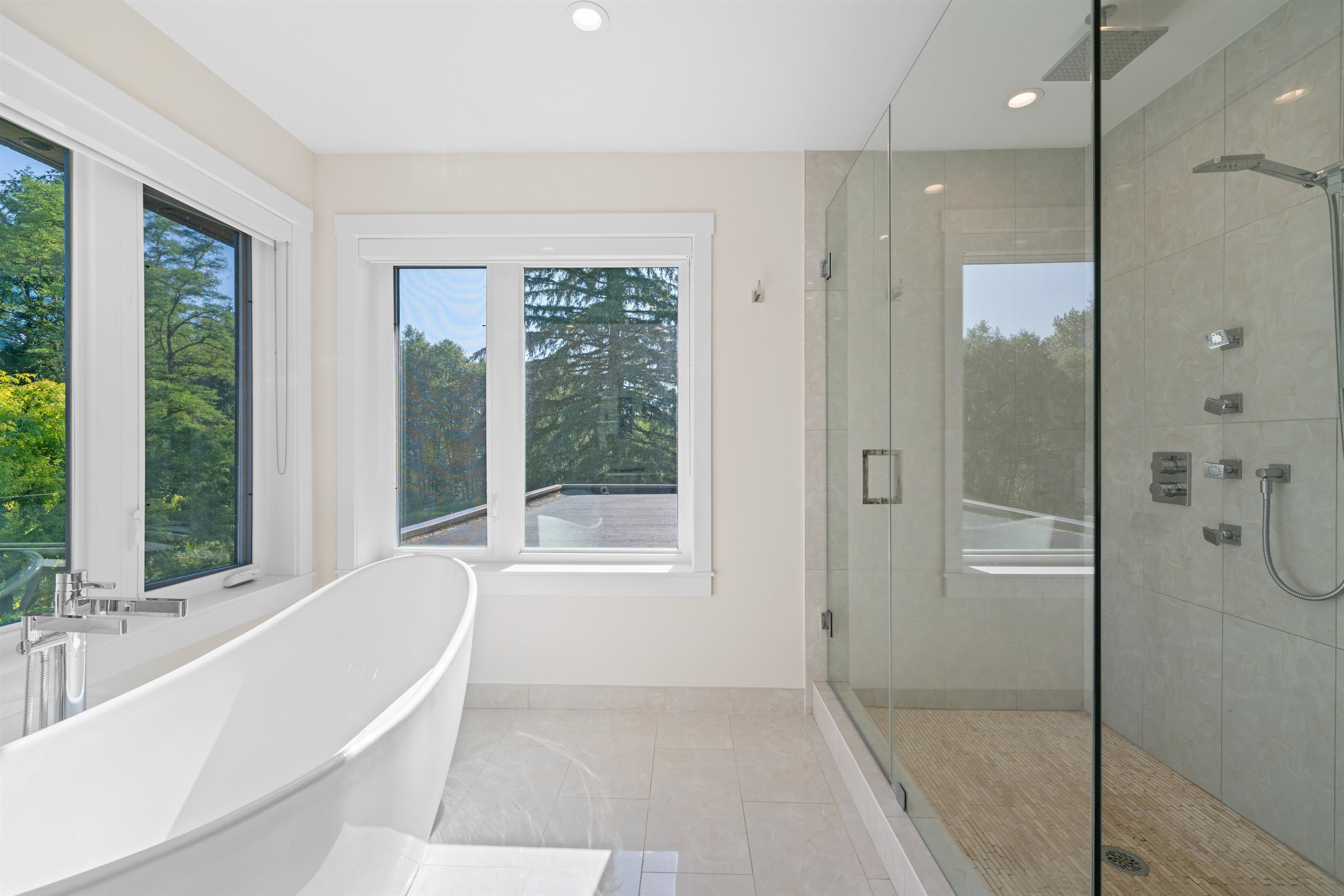Listing image of 5199 CLIFFRIDGE AVENUE