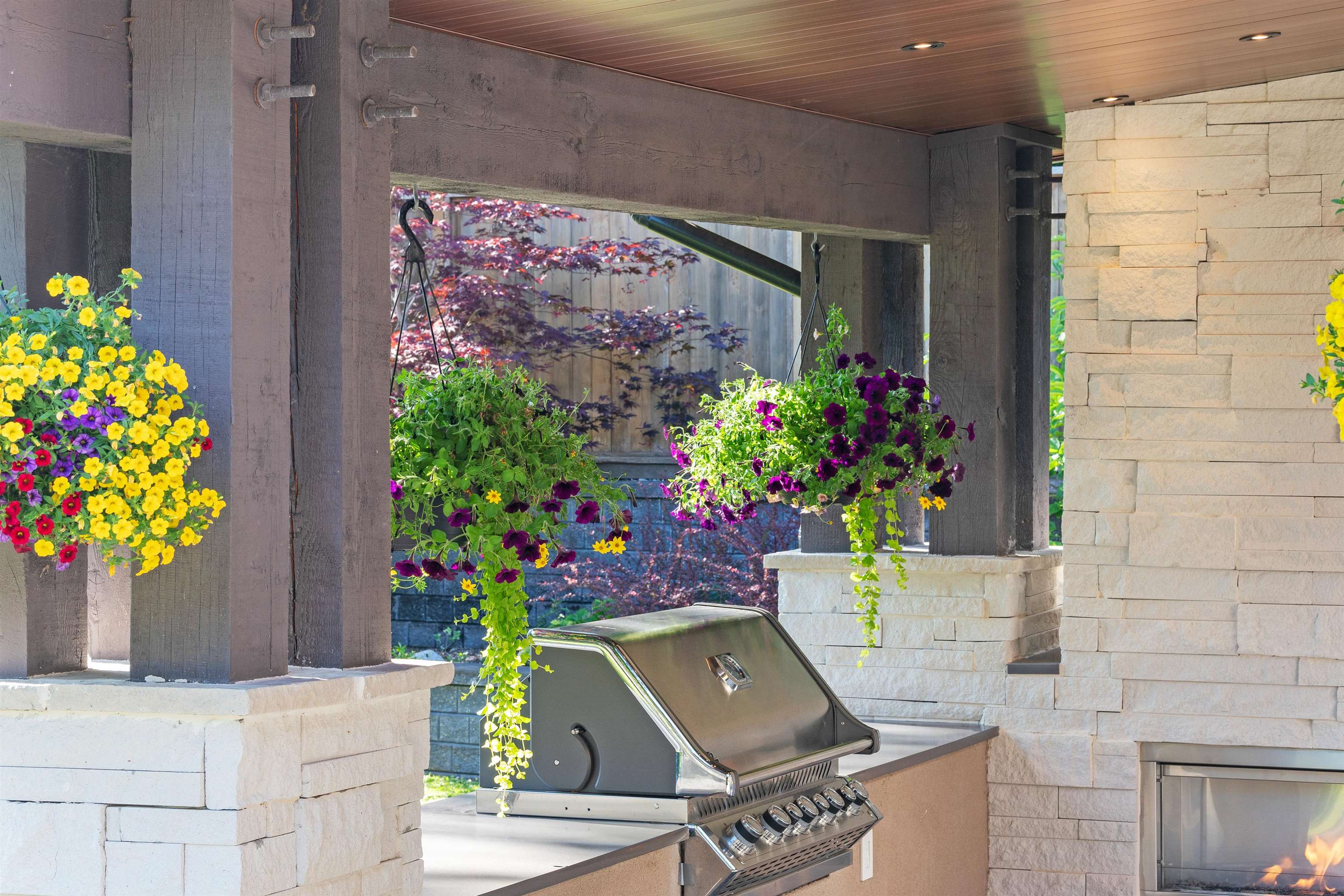 Listing image of 5199 CLIFFRIDGE AVENUE