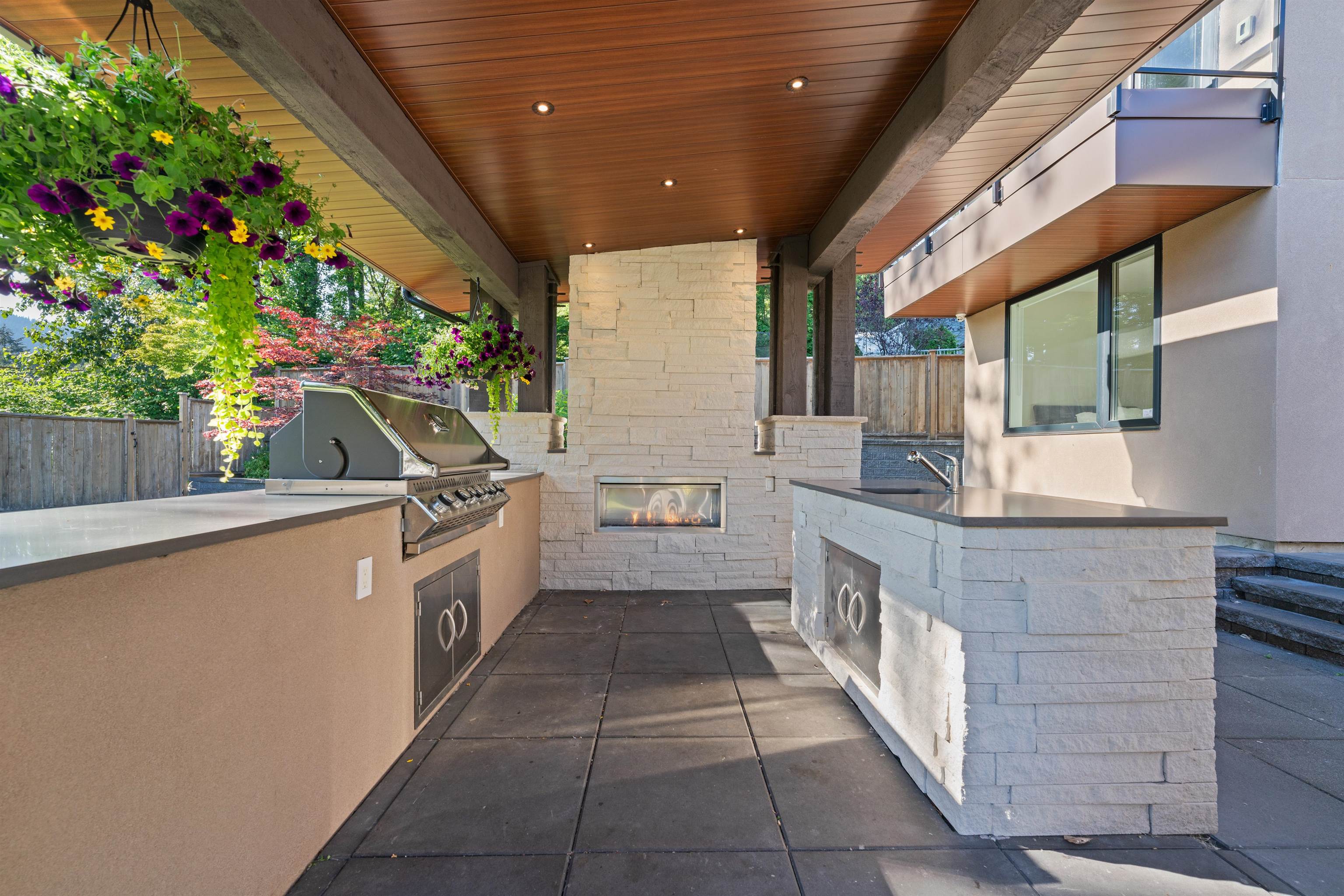 Listing image of 5199 CLIFFRIDGE AVENUE