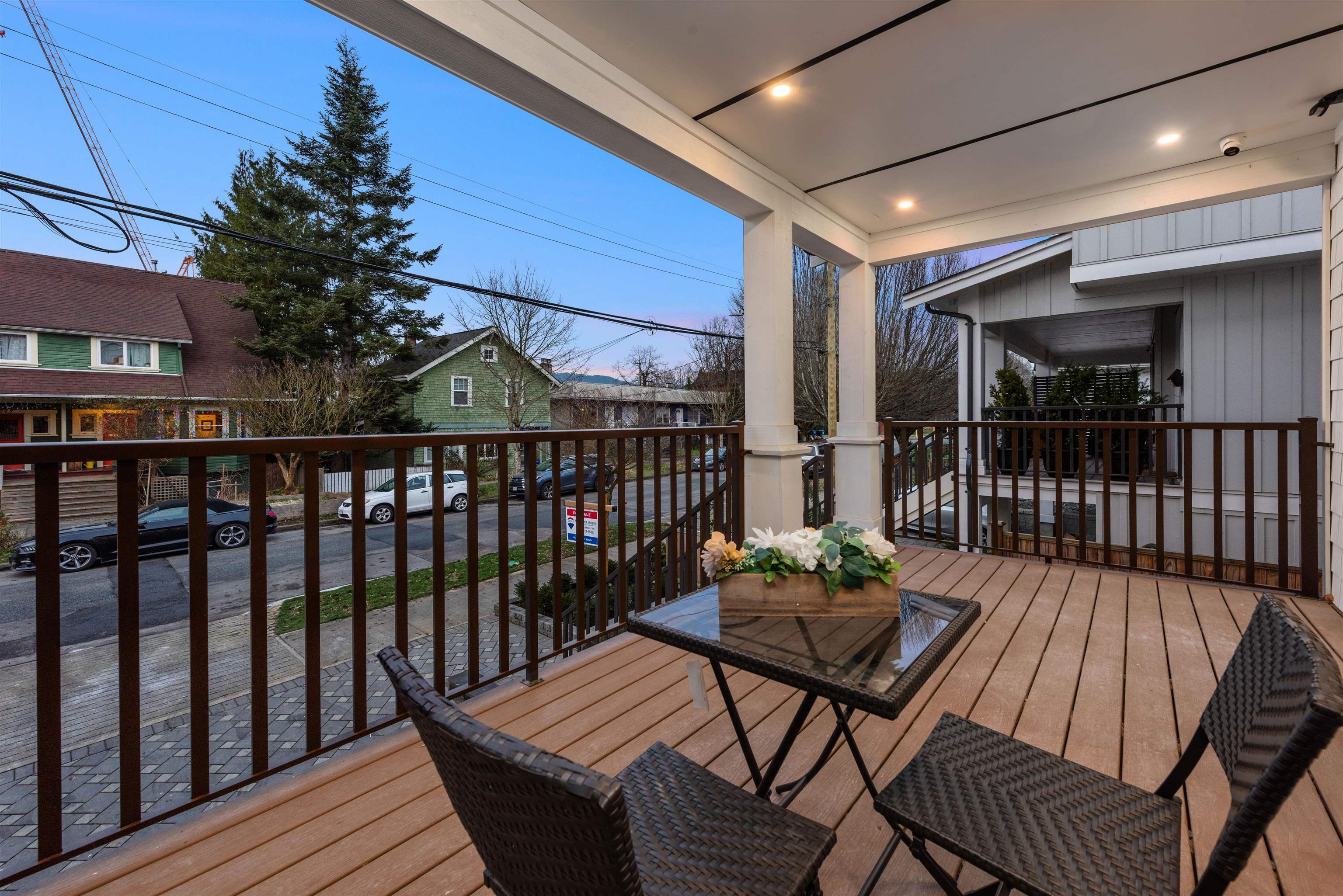 Listing image of 2052 FERNDALE STREET