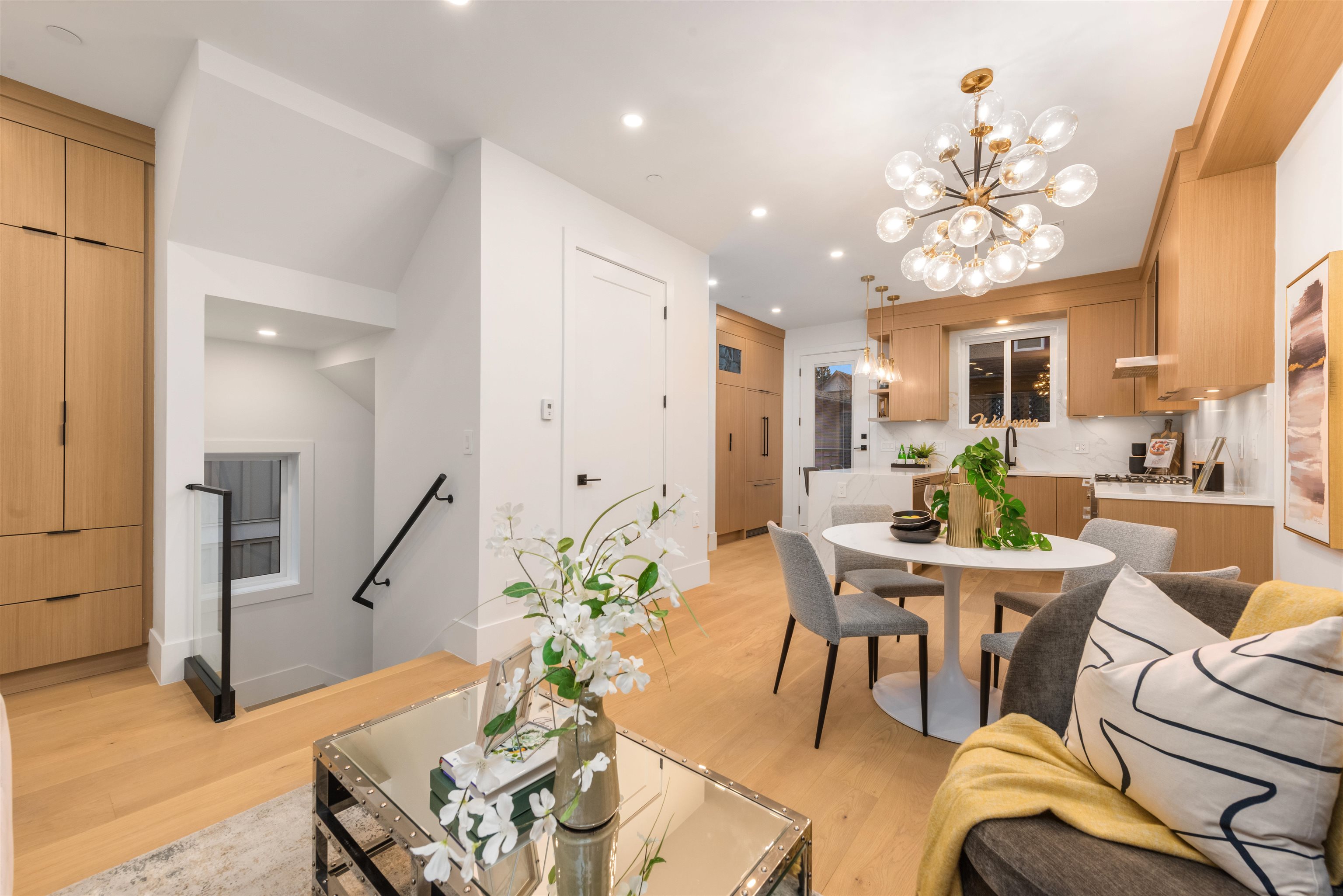 Listing image of 2052 FERNDALE STREET