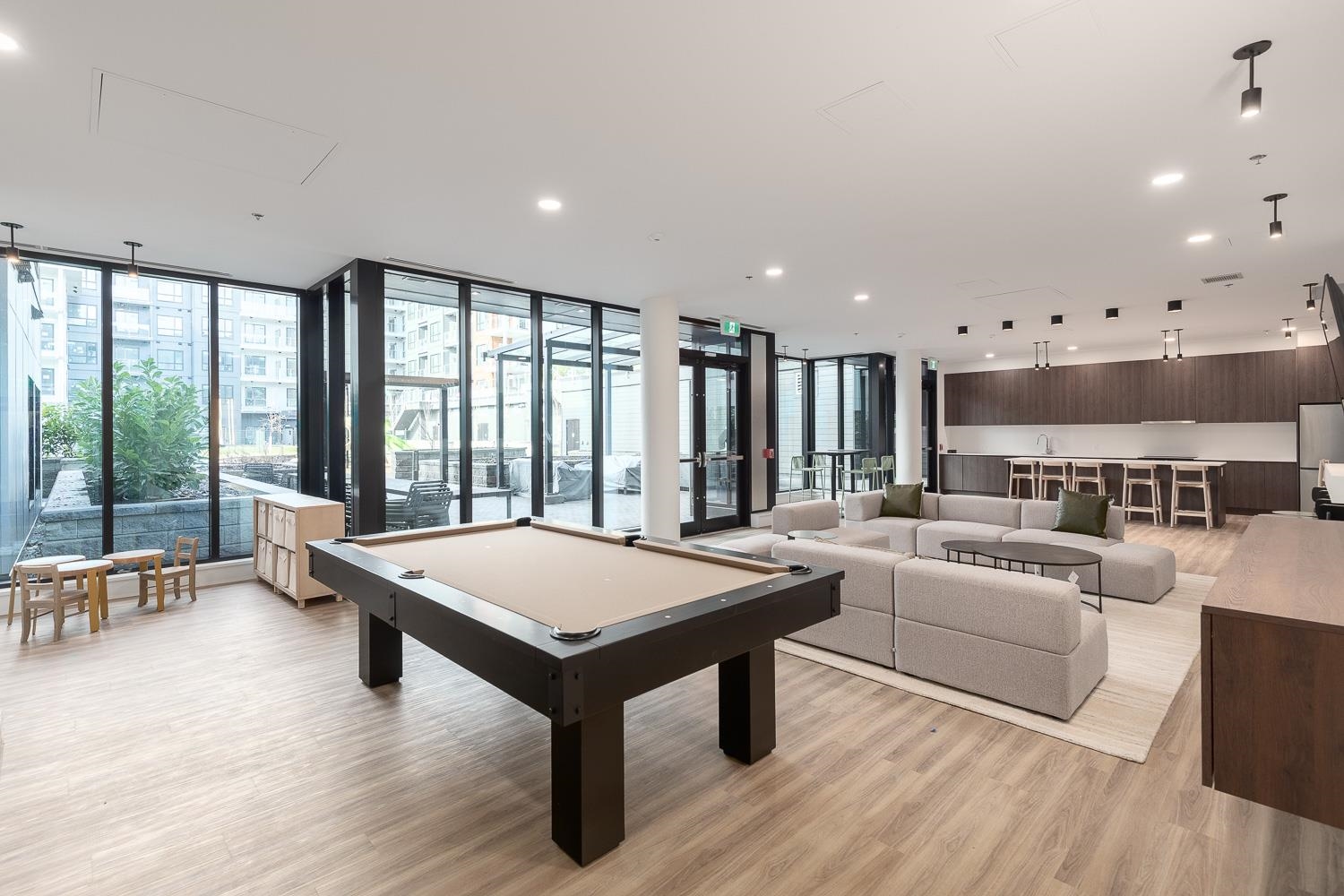 Listing image of 612 3596 MALSUM DRIVE